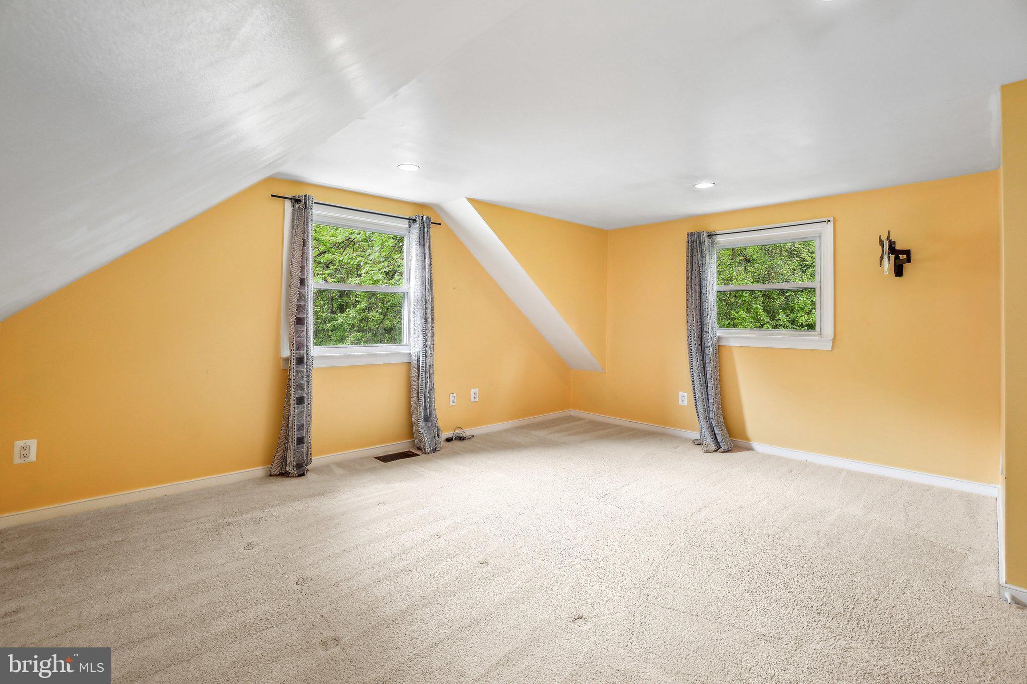 DALE CITY - Residential Lease