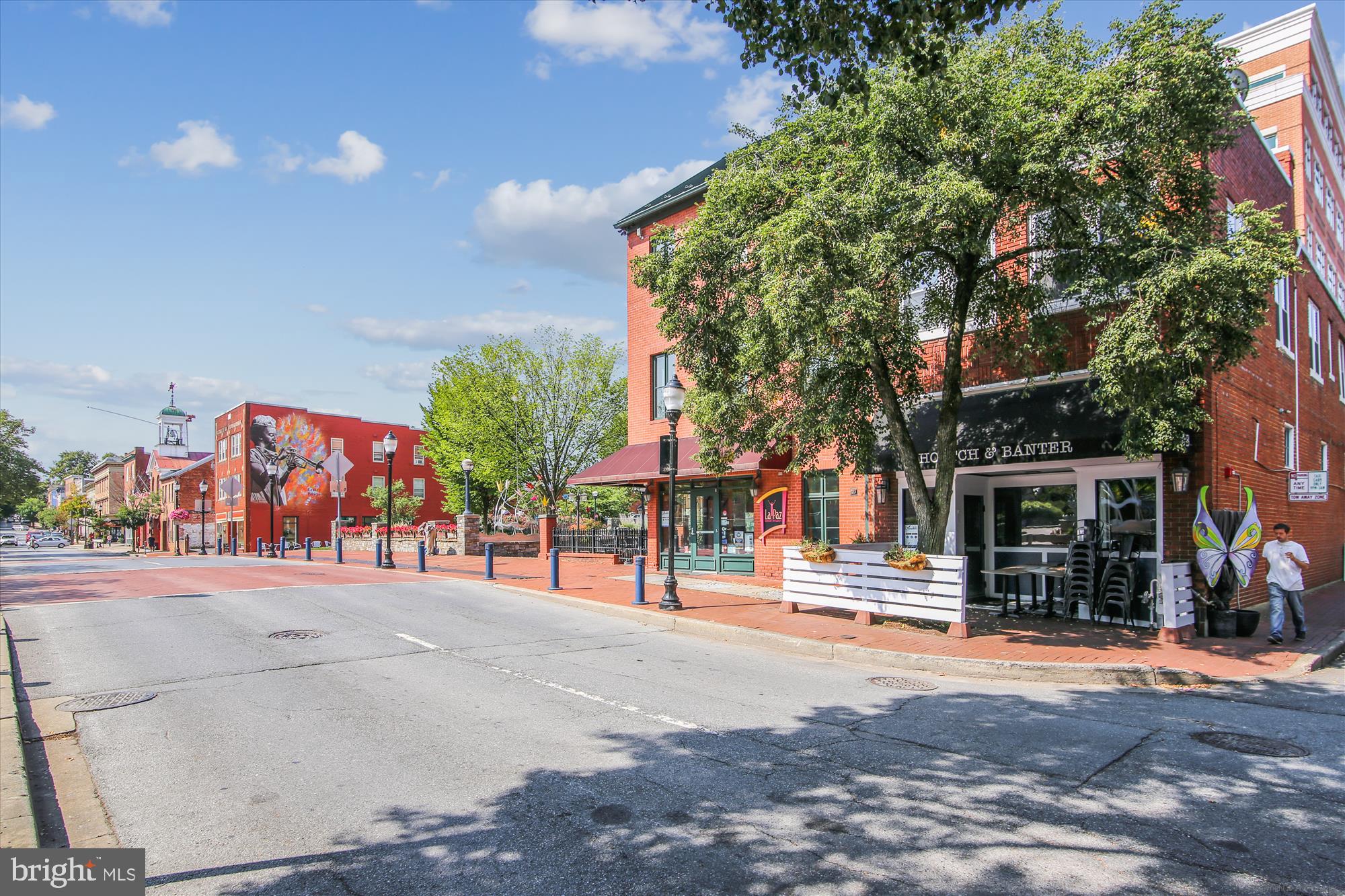 MARKET SQUARE - Residential