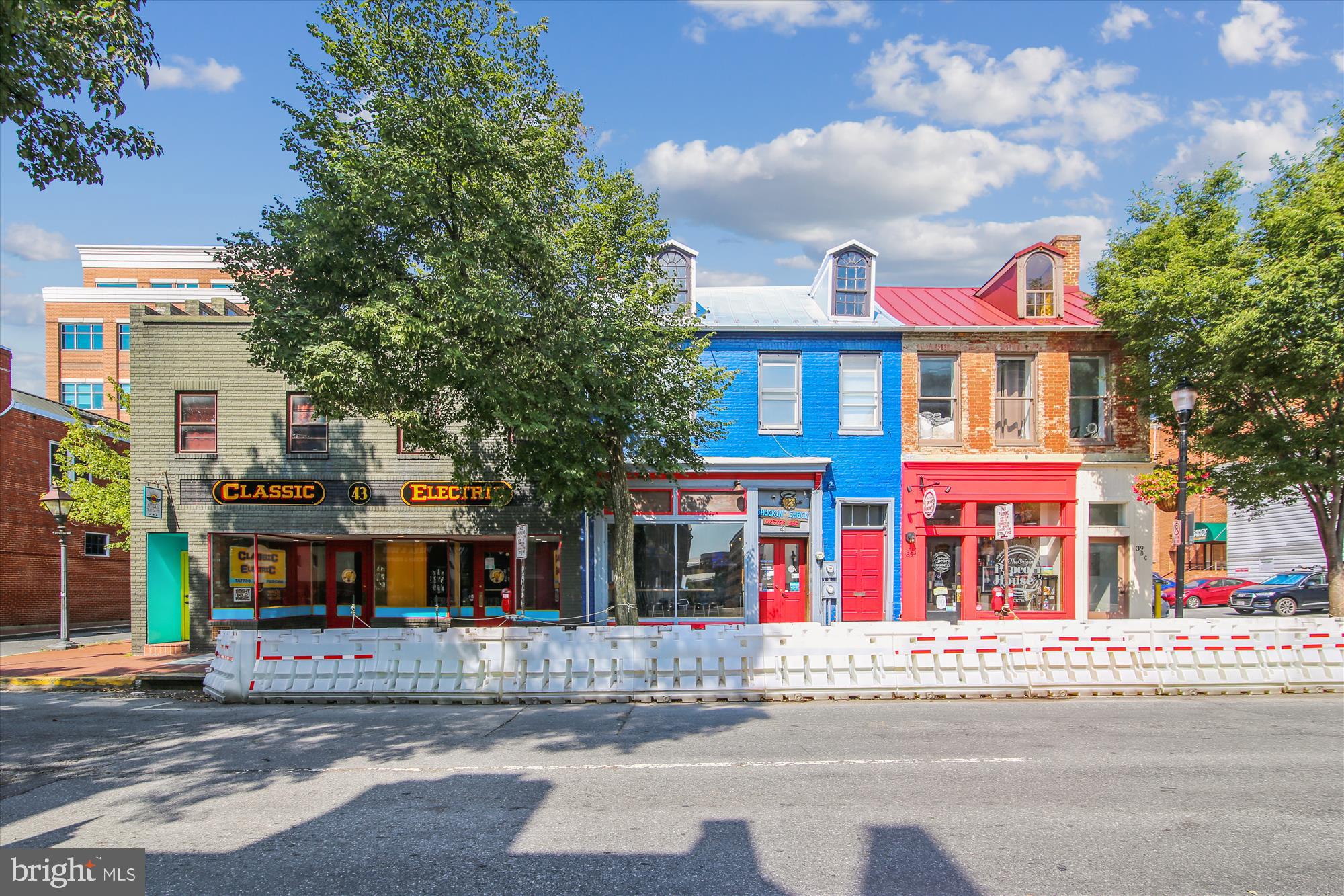 MARKET SQUARE - Residential