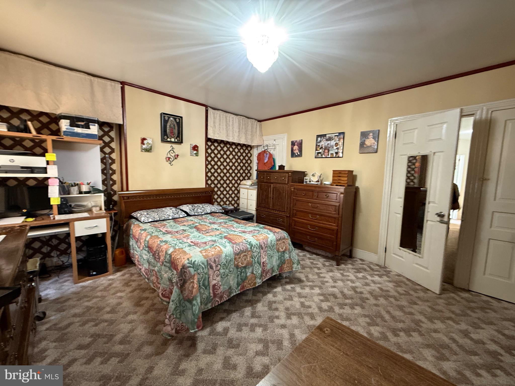 NORRISTOWN - Residential