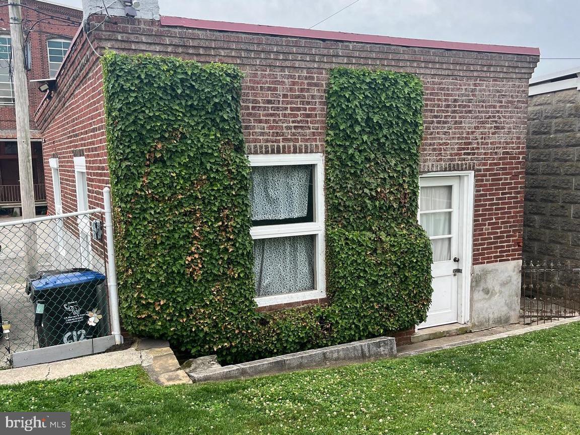 NORRISTOWN - Residential