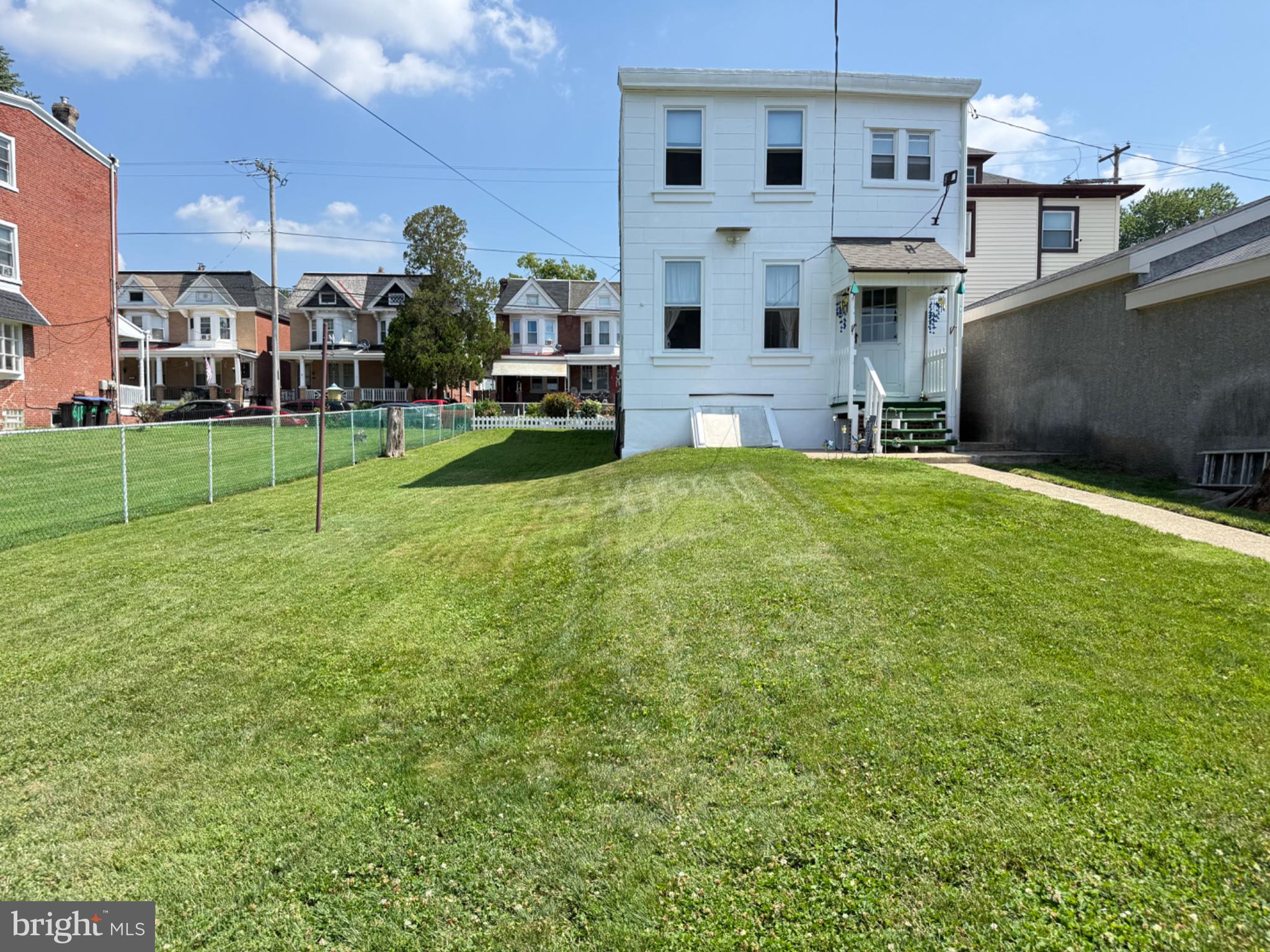NORRISTOWN - Residential