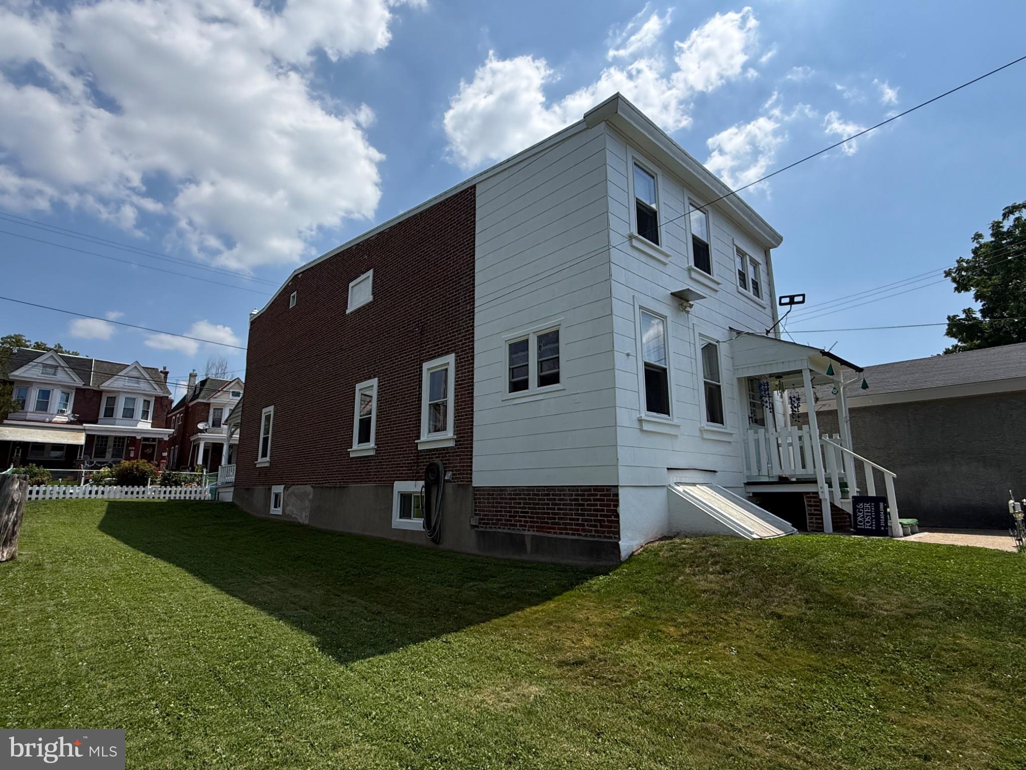 NORRISTOWN - Residential