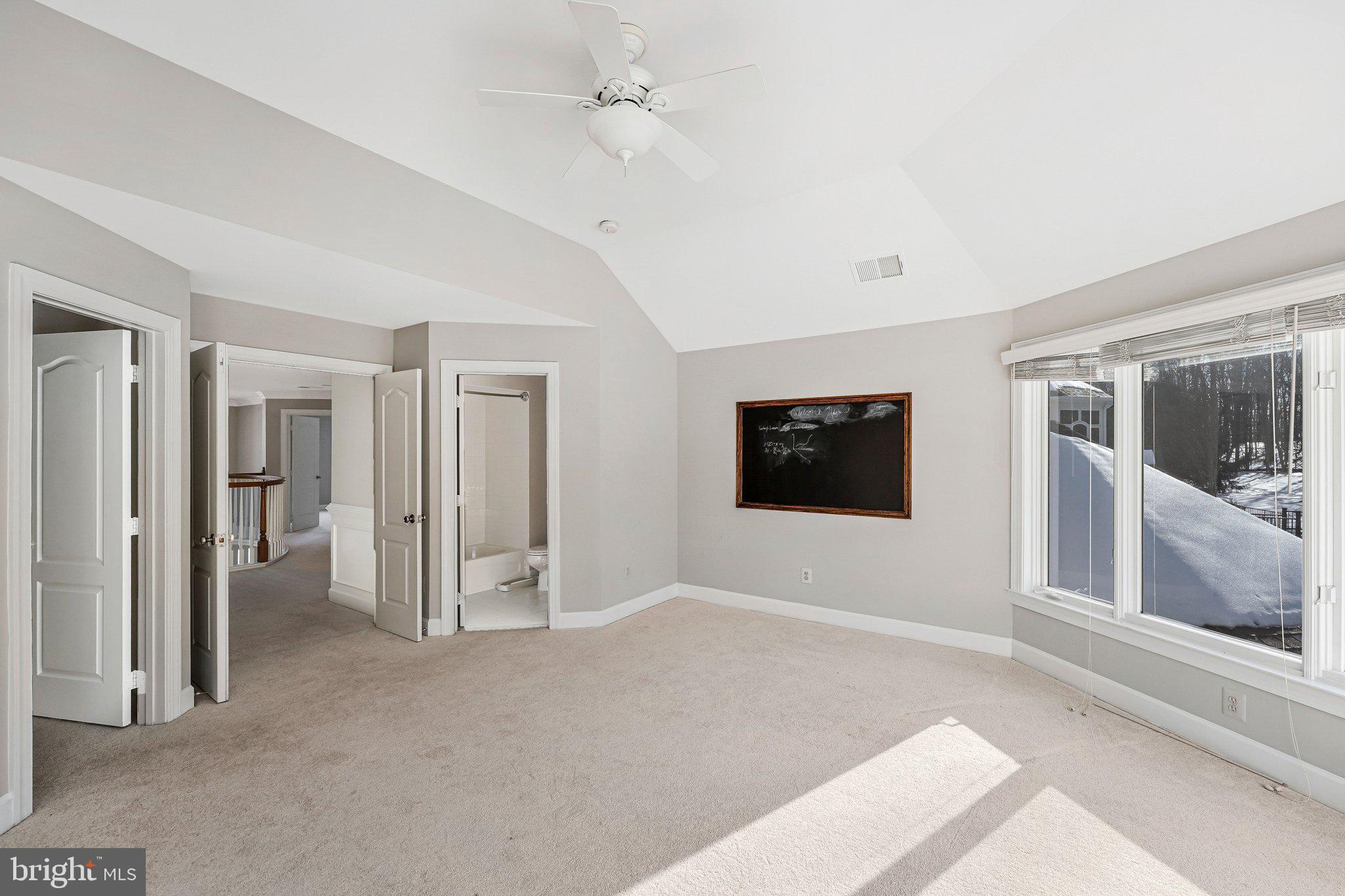 RED CEDAR WEST - Residential