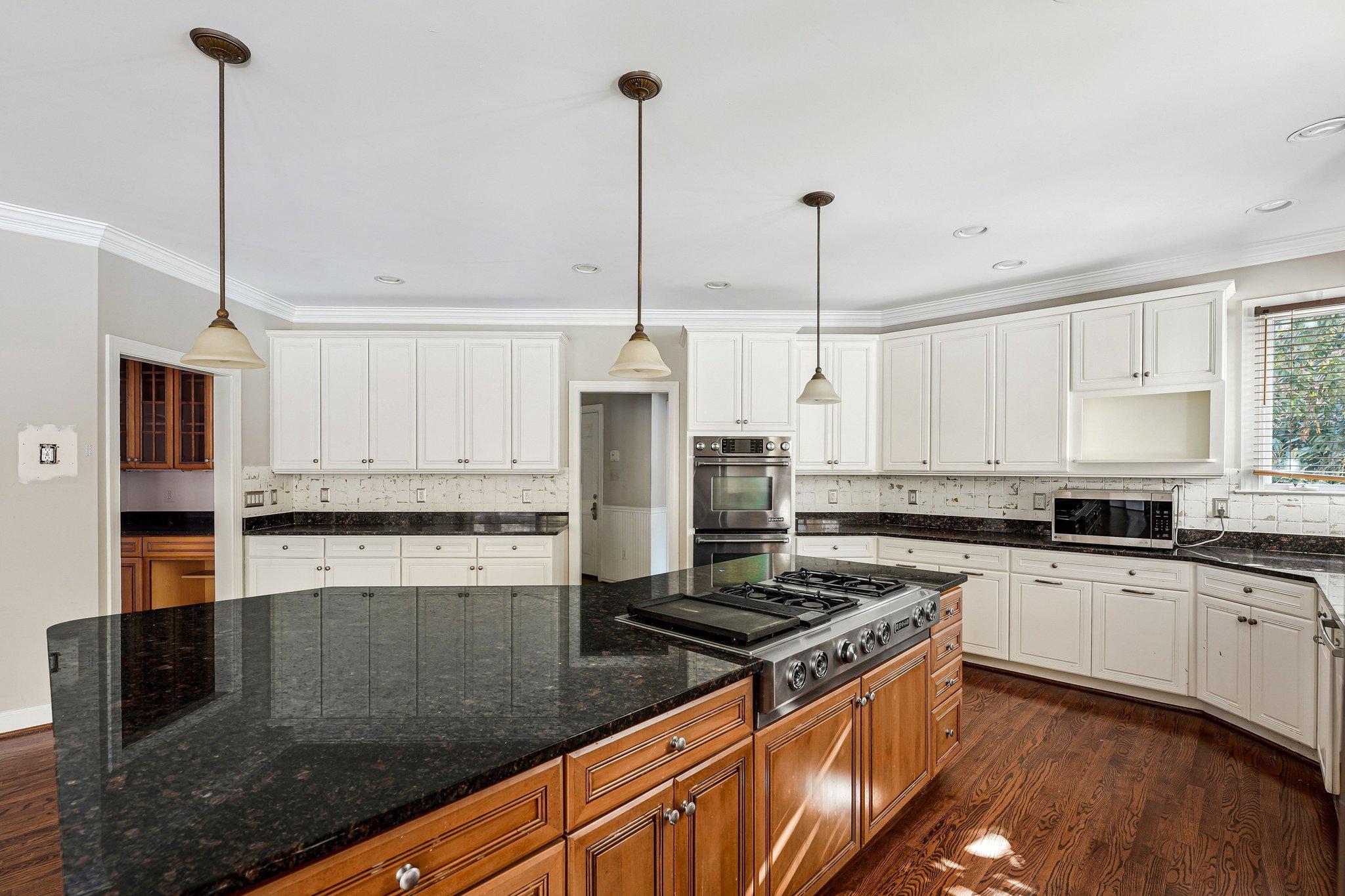 RED CEDAR WEST - Residential