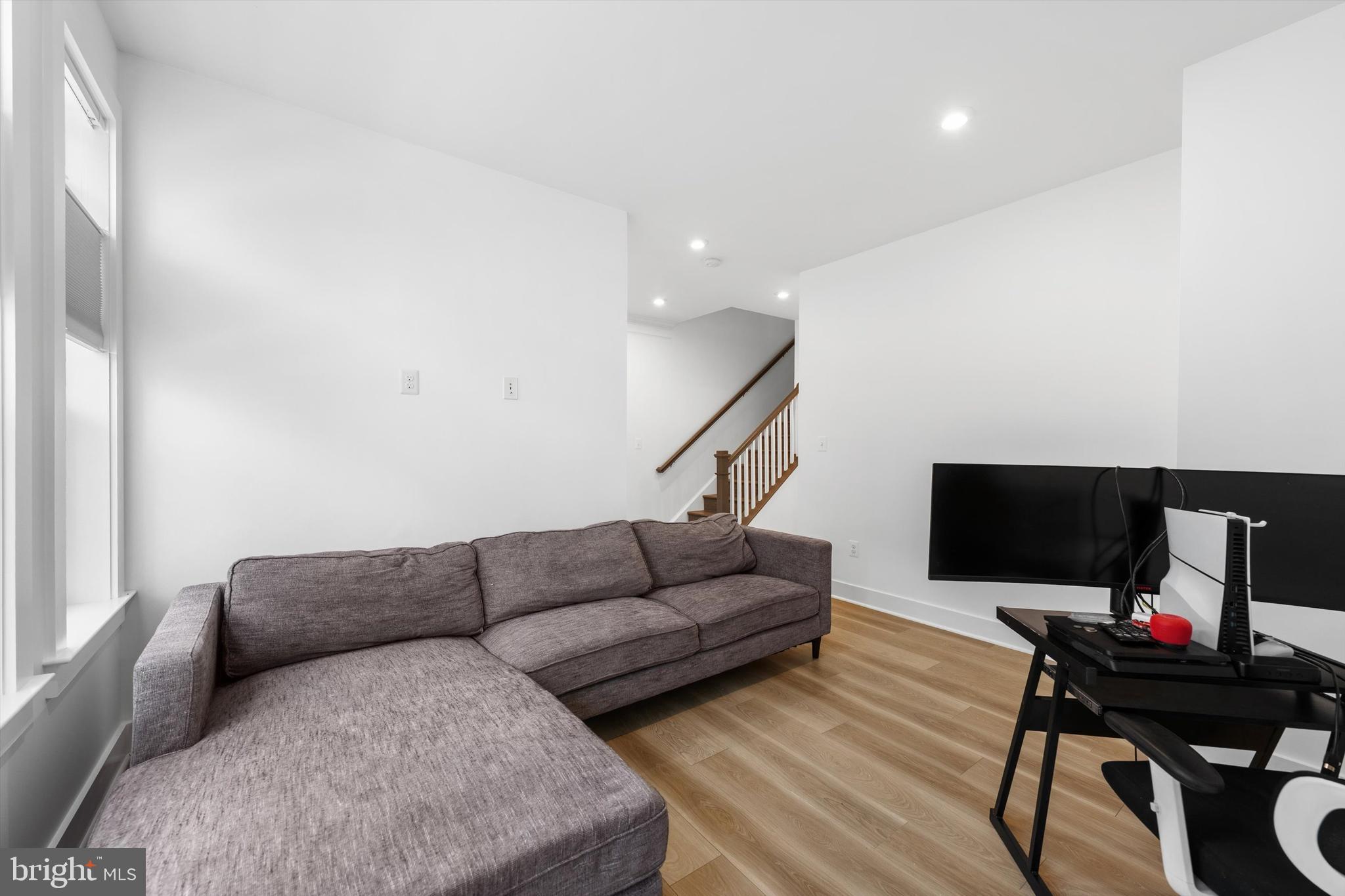 TOWNES AT LITTLE RIVER CROSSING - Residential