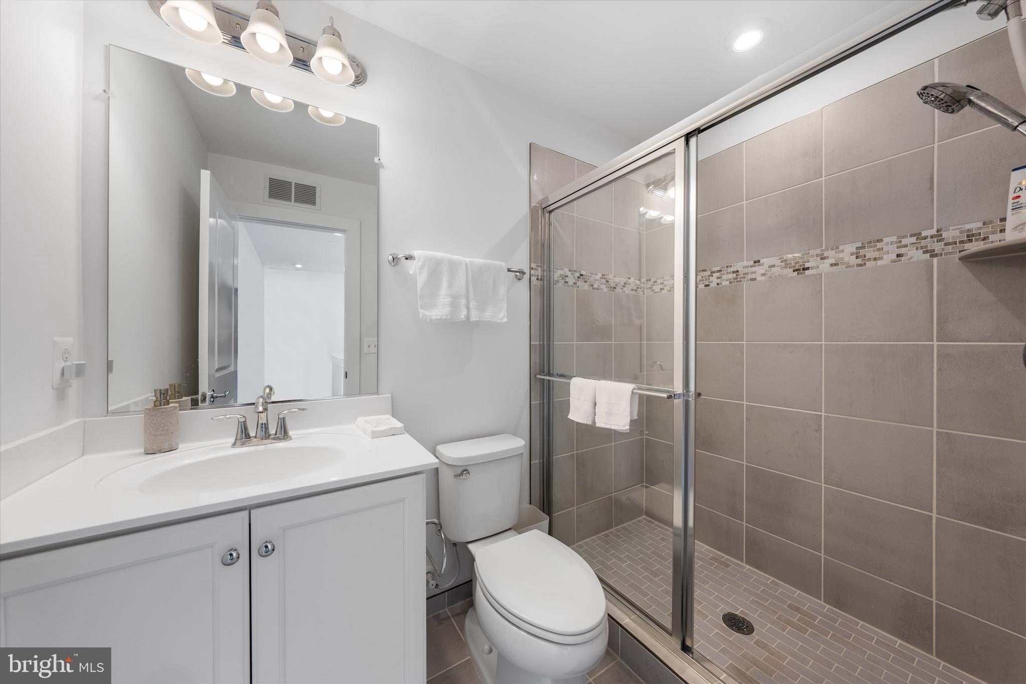 TOWNES AT LITTLE RIVER CROSSING - Residential