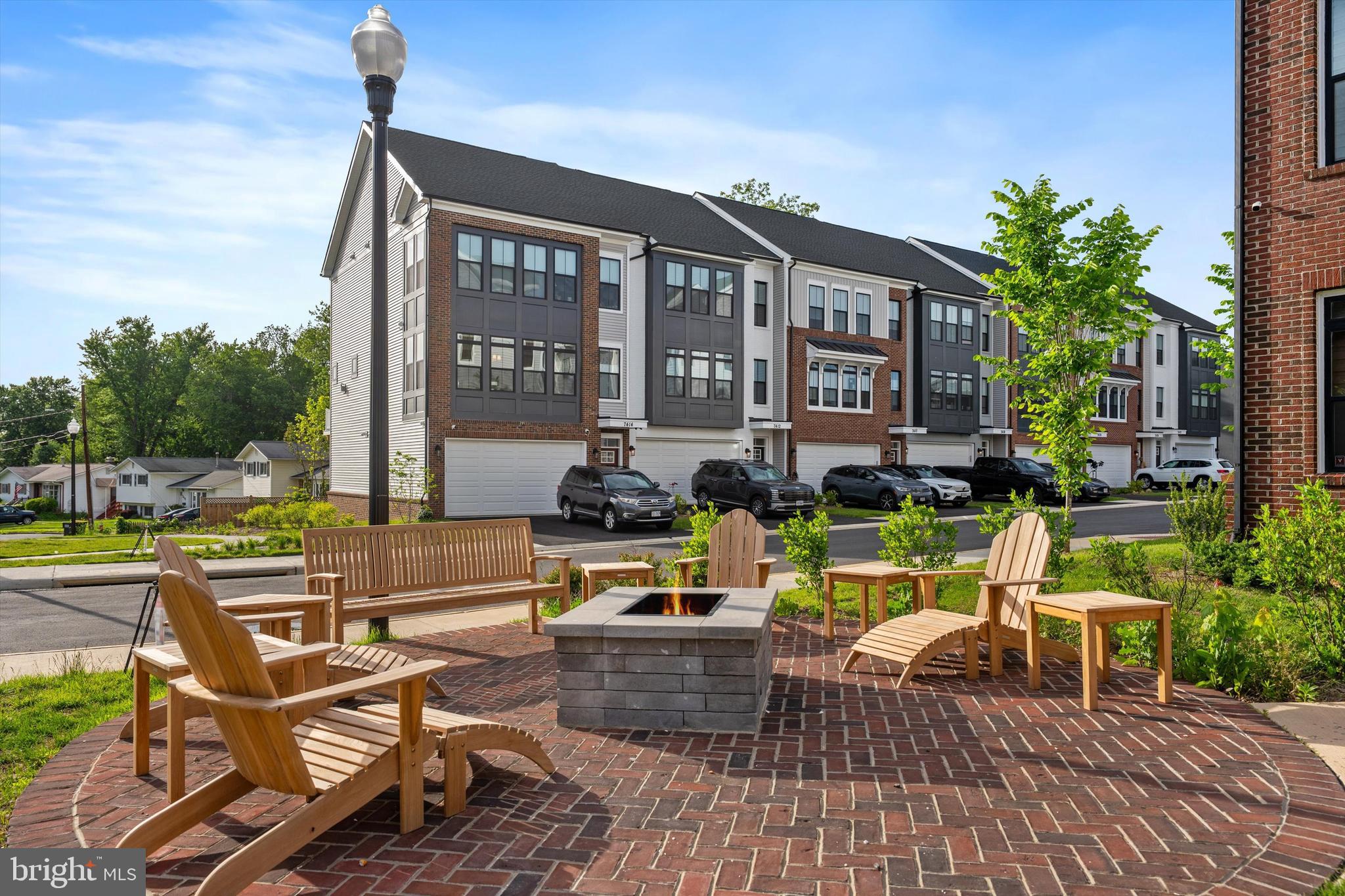 TOWNES AT LITTLE RIVER CROSSING - Residential