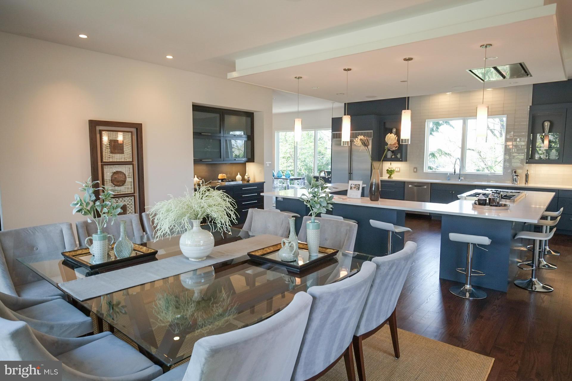 COUNTRY CLUB HILLS - Residential