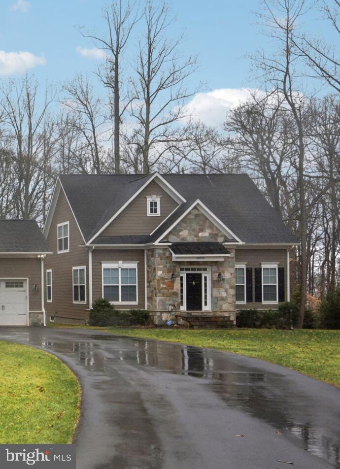 LONGVIEW CREST - Residential