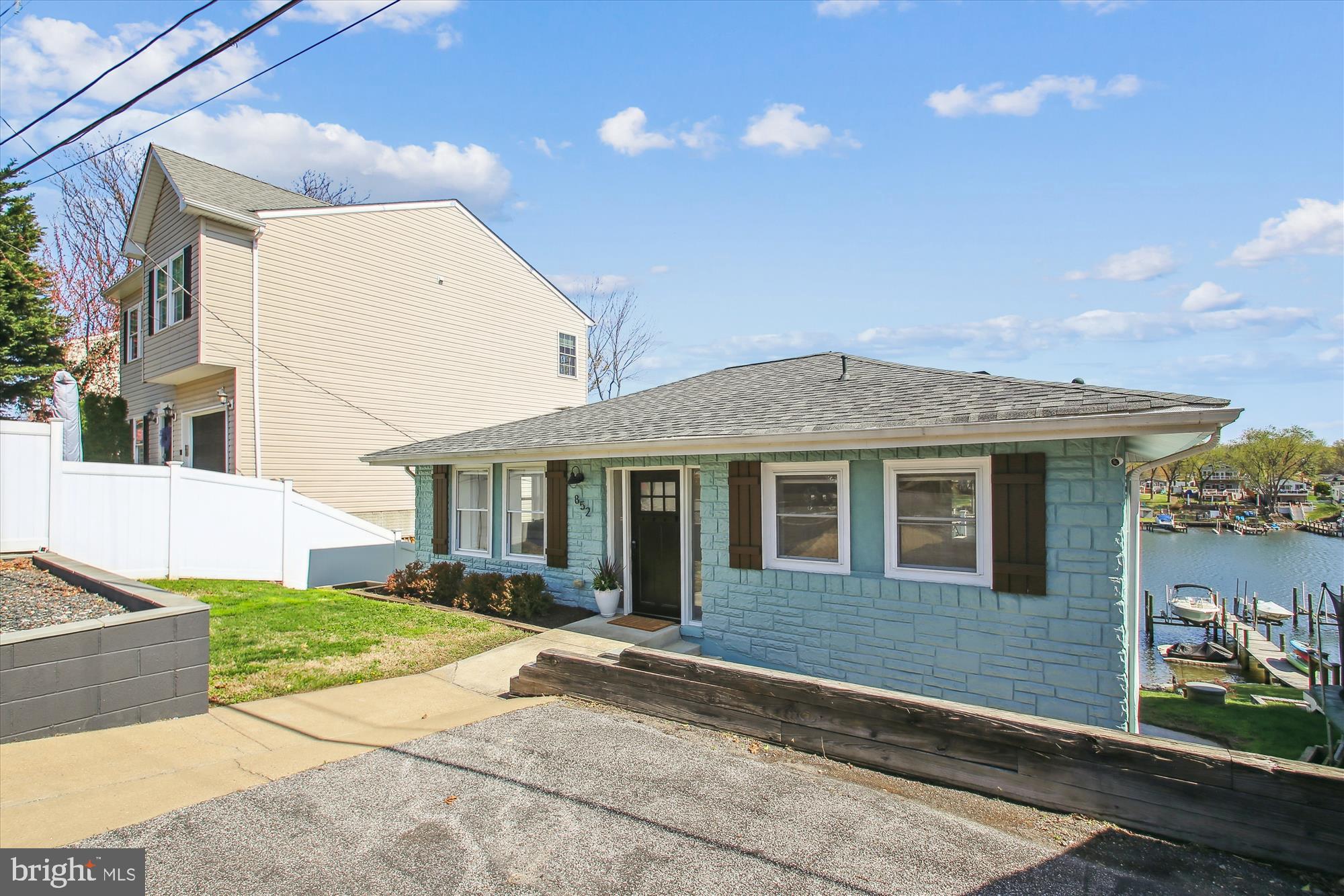 SILVER SANDS - Residential