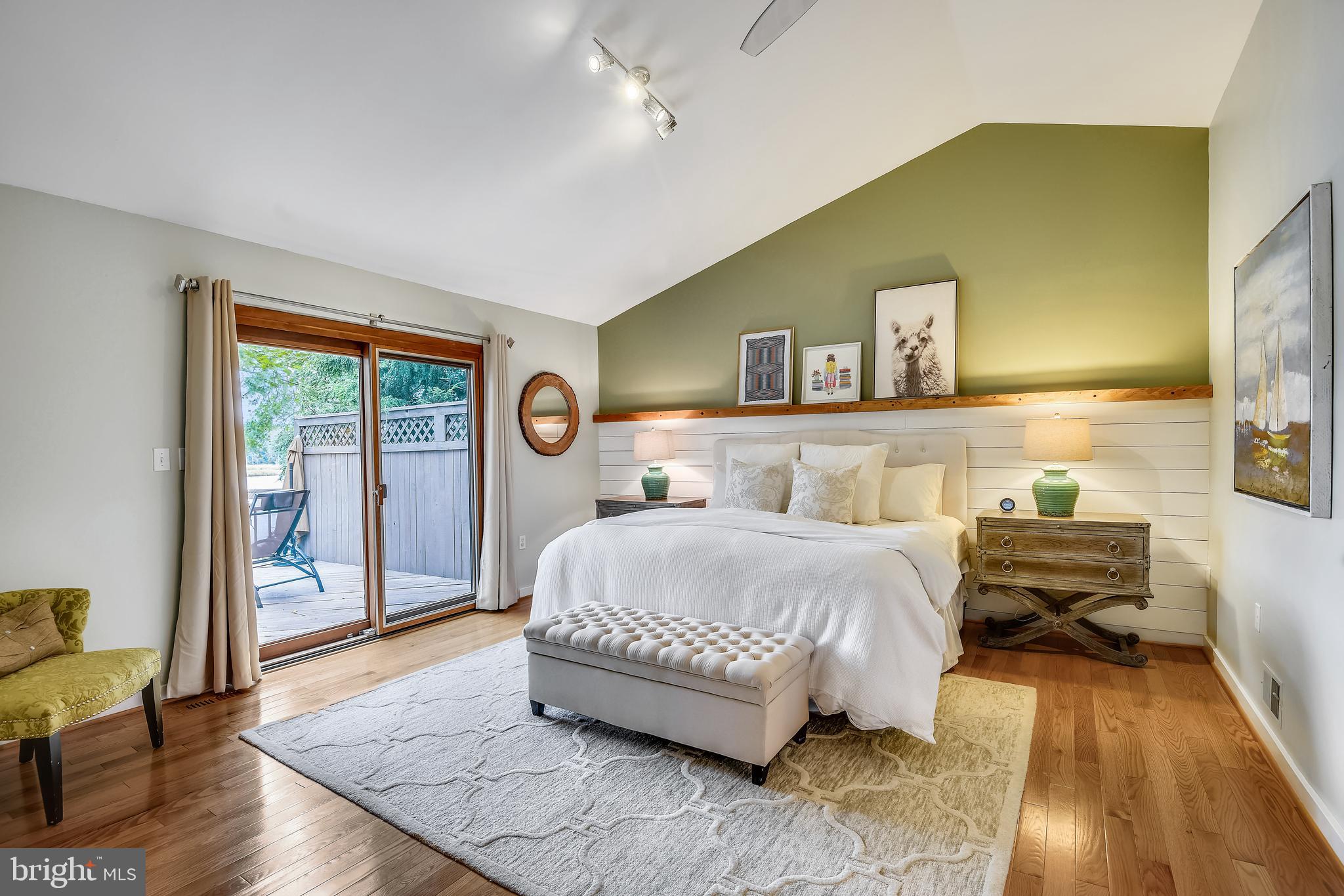 HOLLY HILL HARBOR - Residential