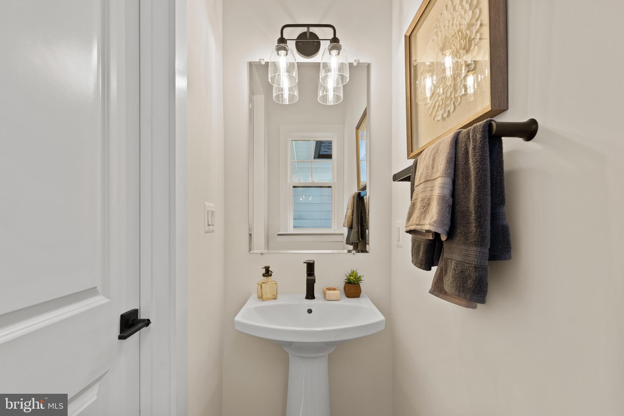 KNOB HILL ESTATES AT MADISON FIELDS - Residential