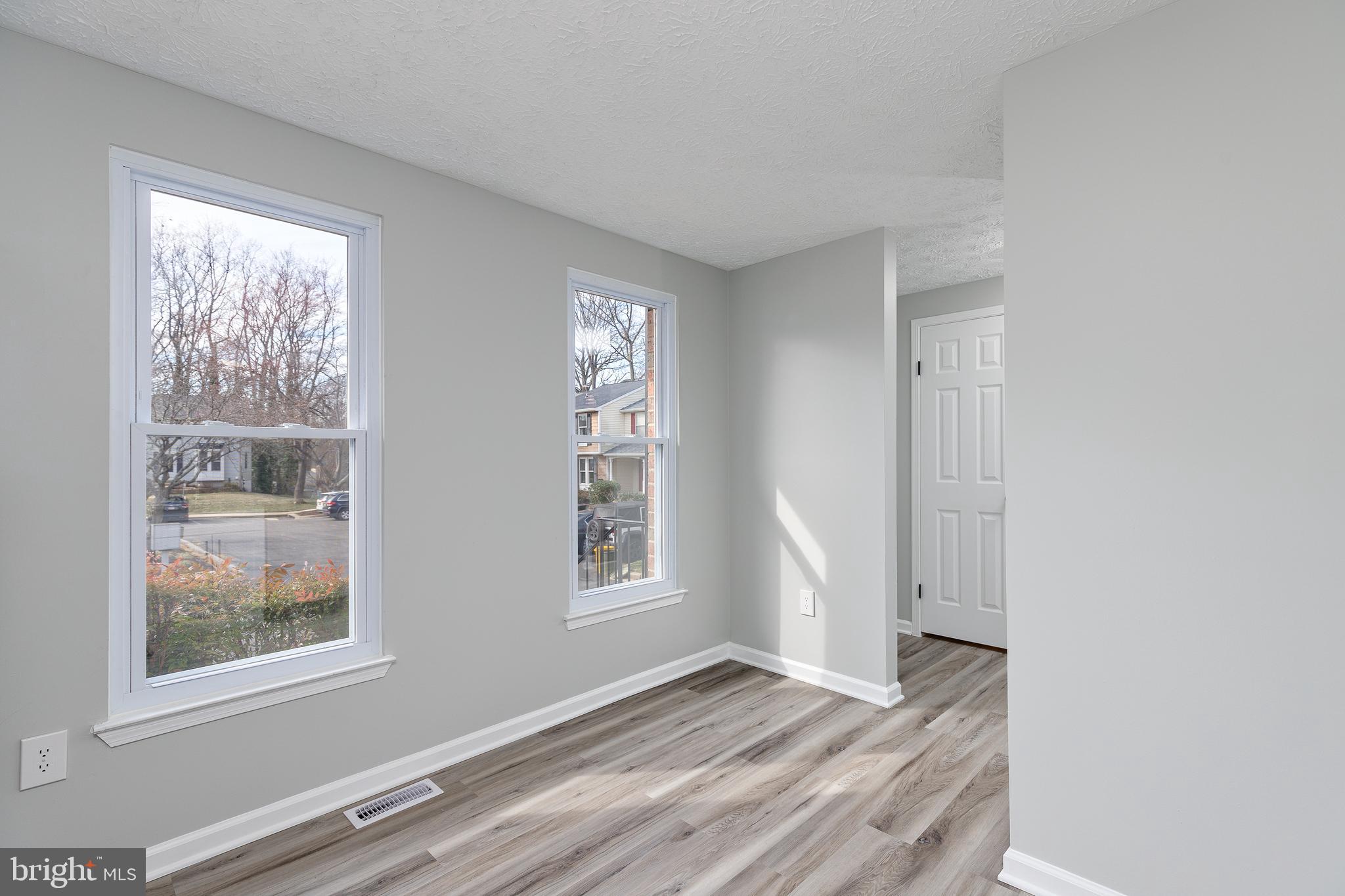 OAKMONT CONDOMIMIUM - Residential