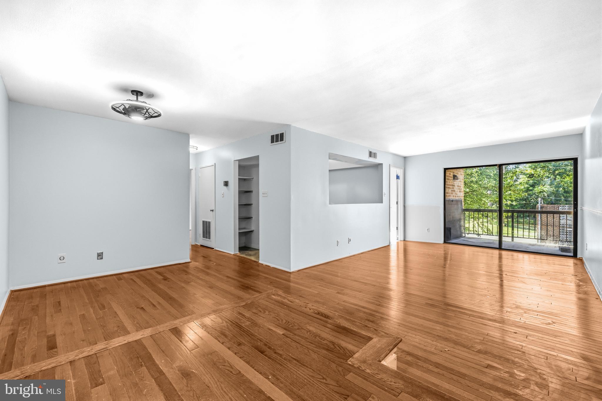 CHERRY GLEN CONDOS - Residential