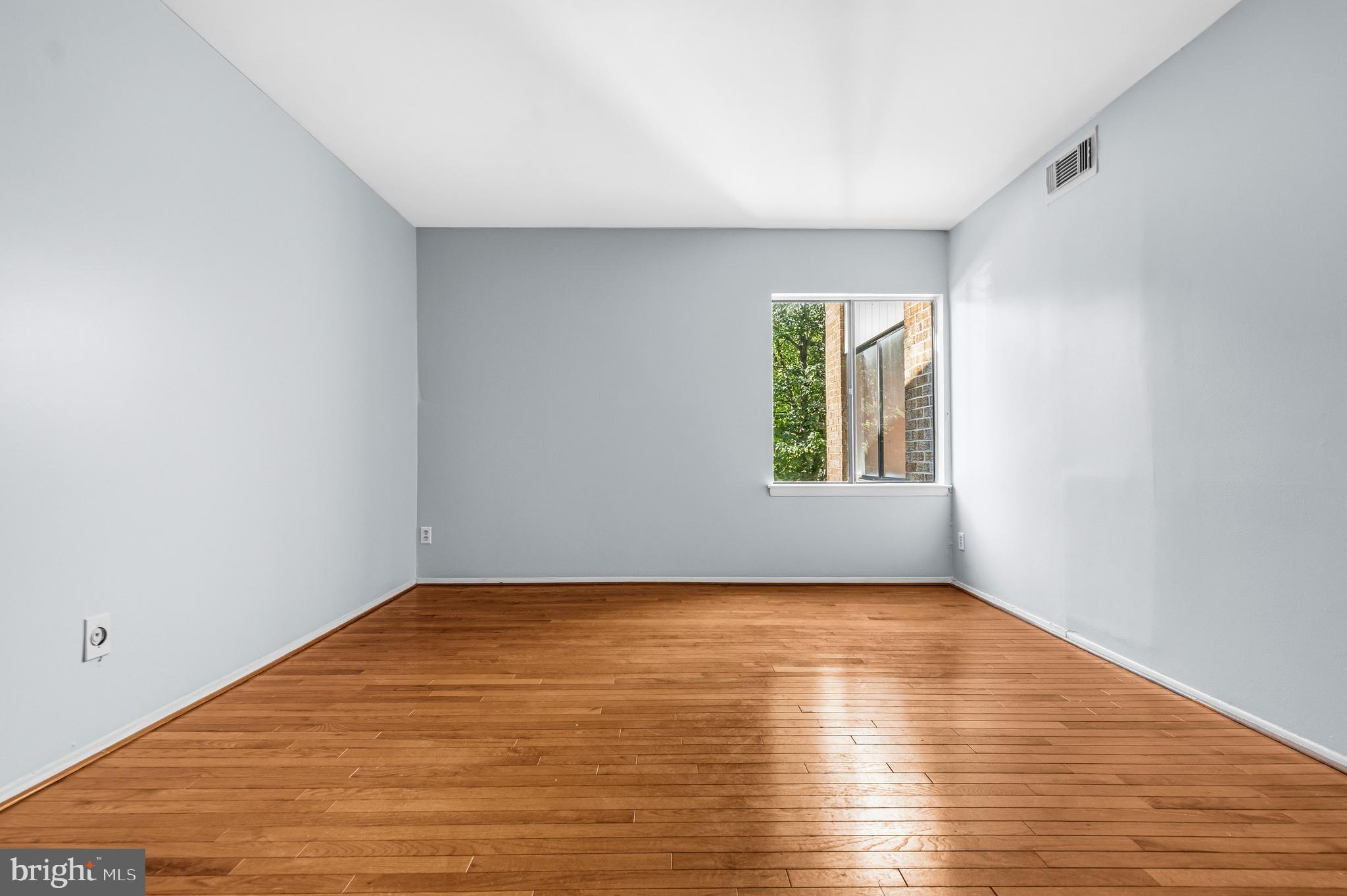 CHERRY GLEN CONDOS - Residential
