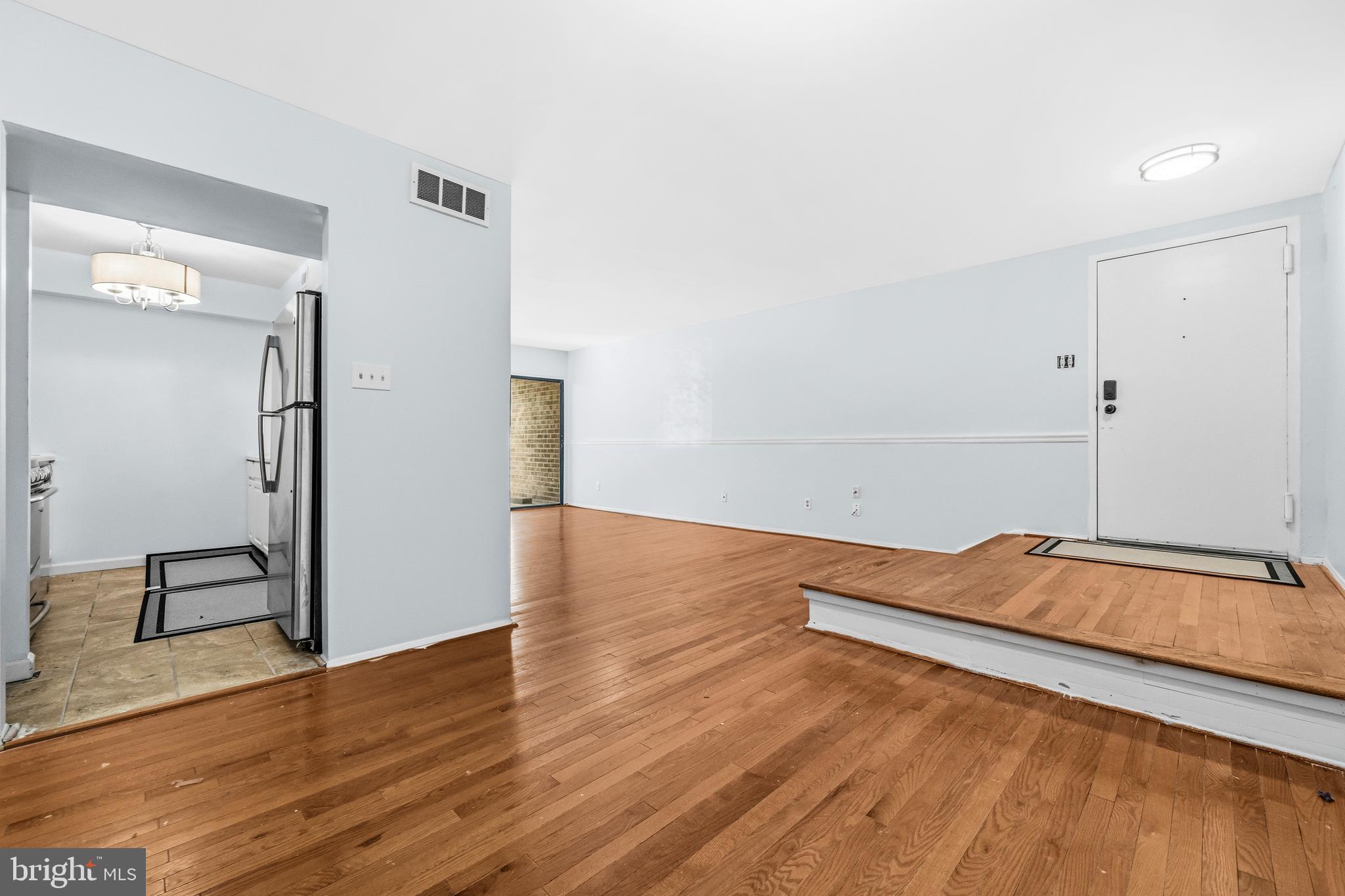 CHERRY GLEN CONDOS - Residential