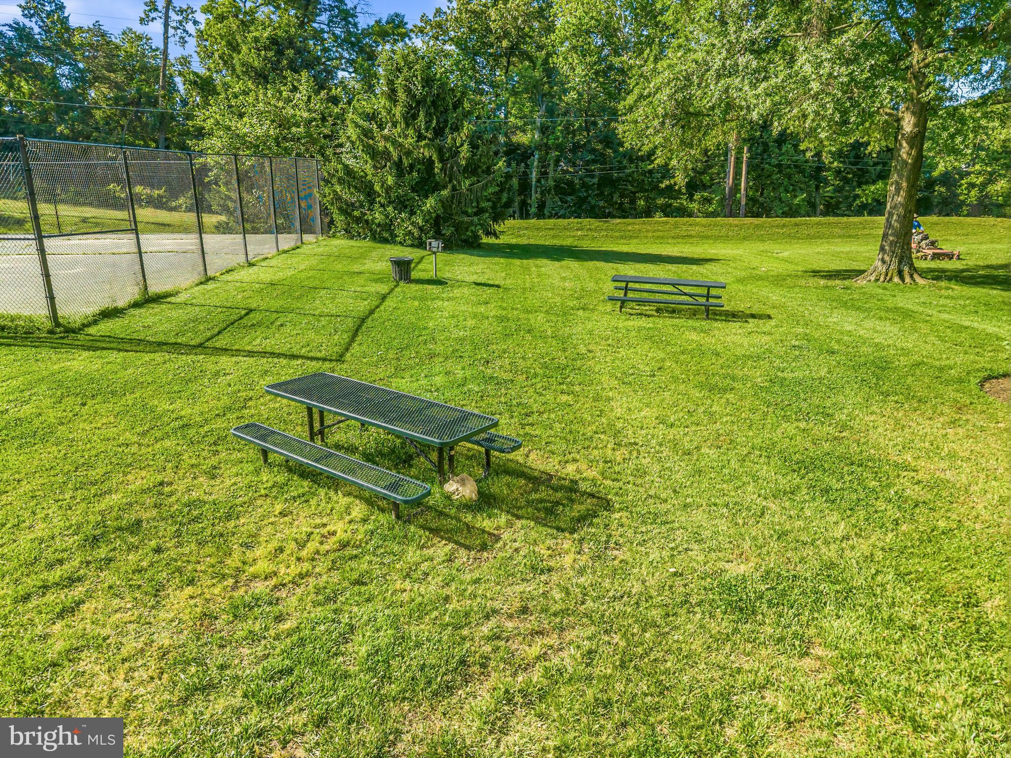 CHERRY GLEN CONDOS - Residential