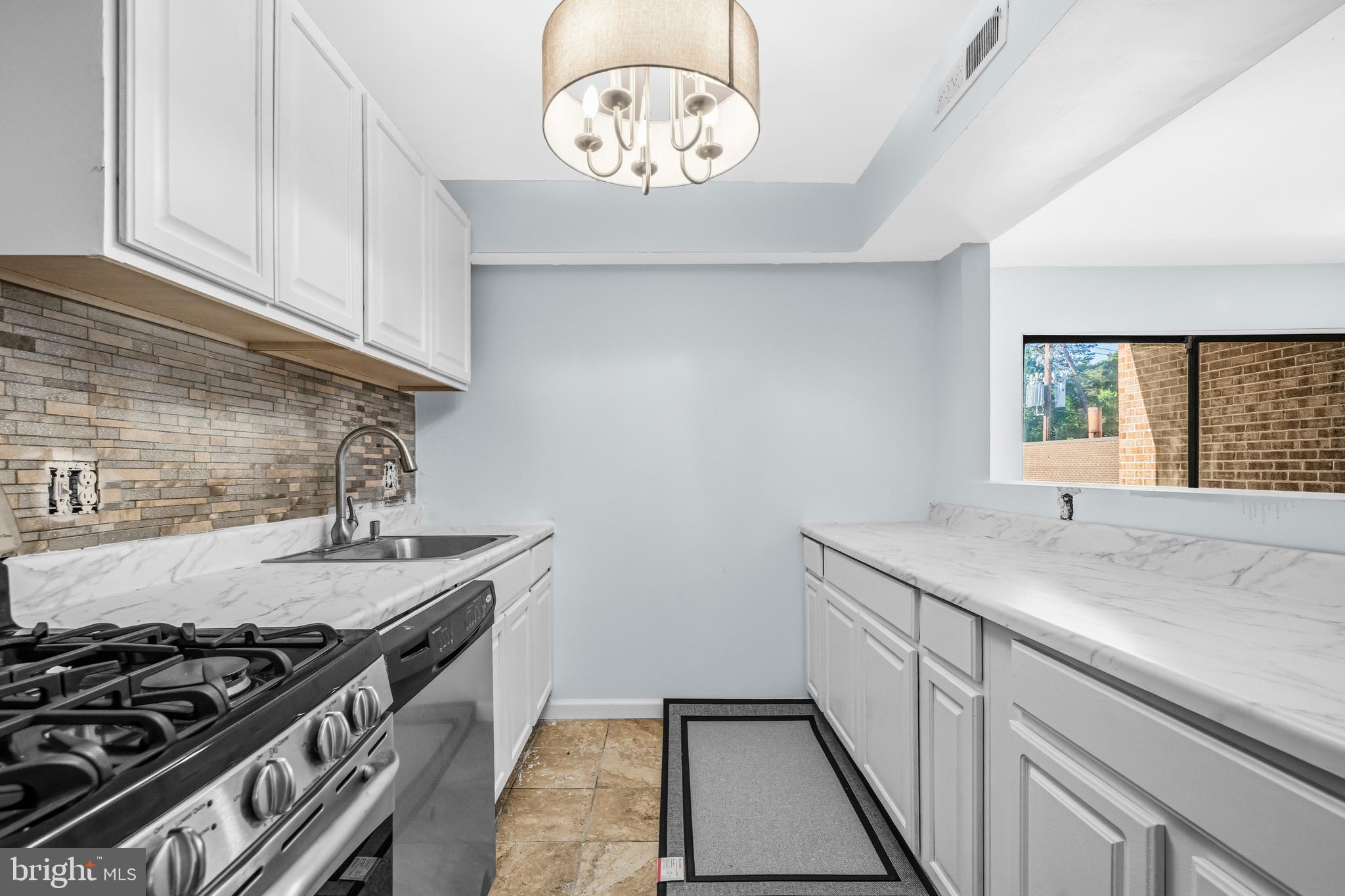 CHERRY GLEN CONDOS - Residential