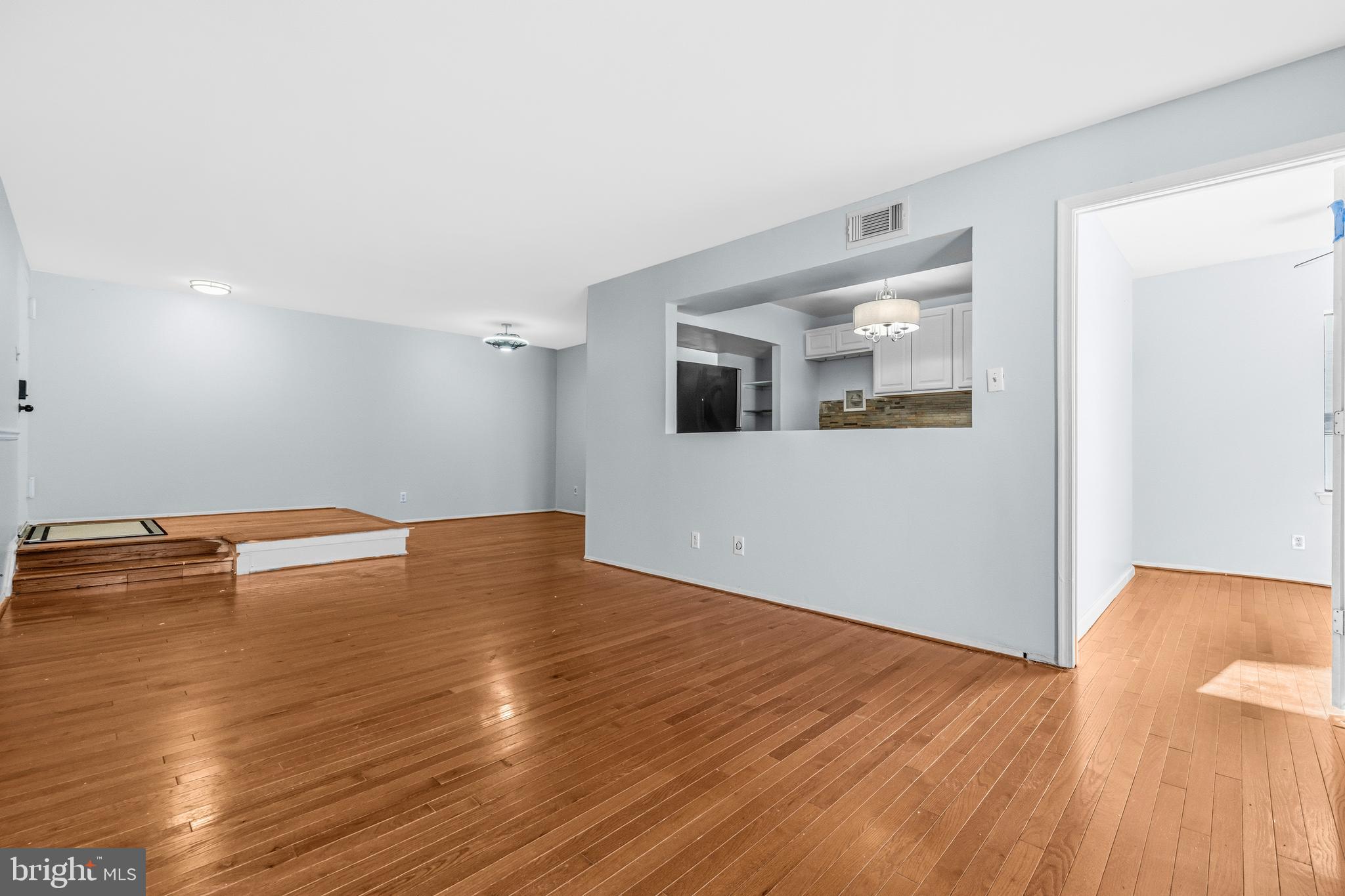 CHERRY GLEN CONDOS - Residential