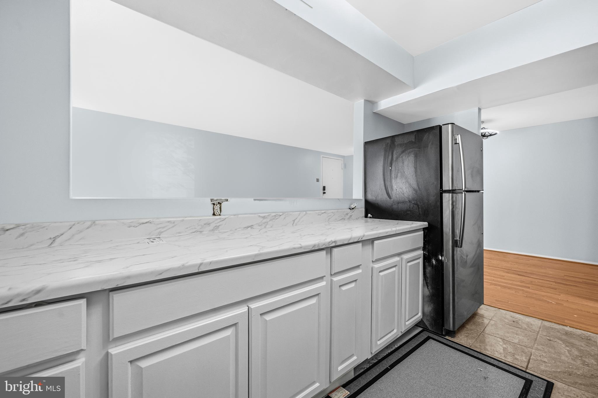 CHERRY GLEN CONDOS - Residential