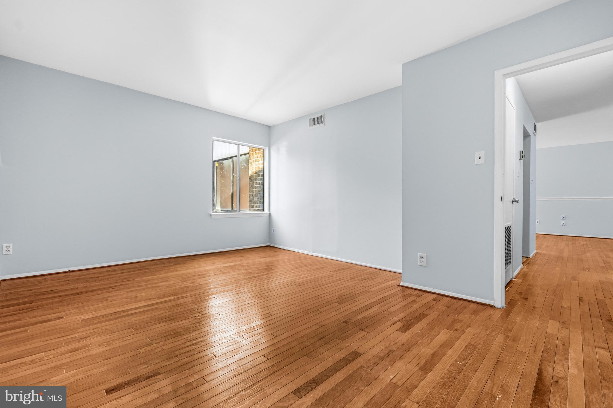 CHERRY GLEN CONDOS - Residential