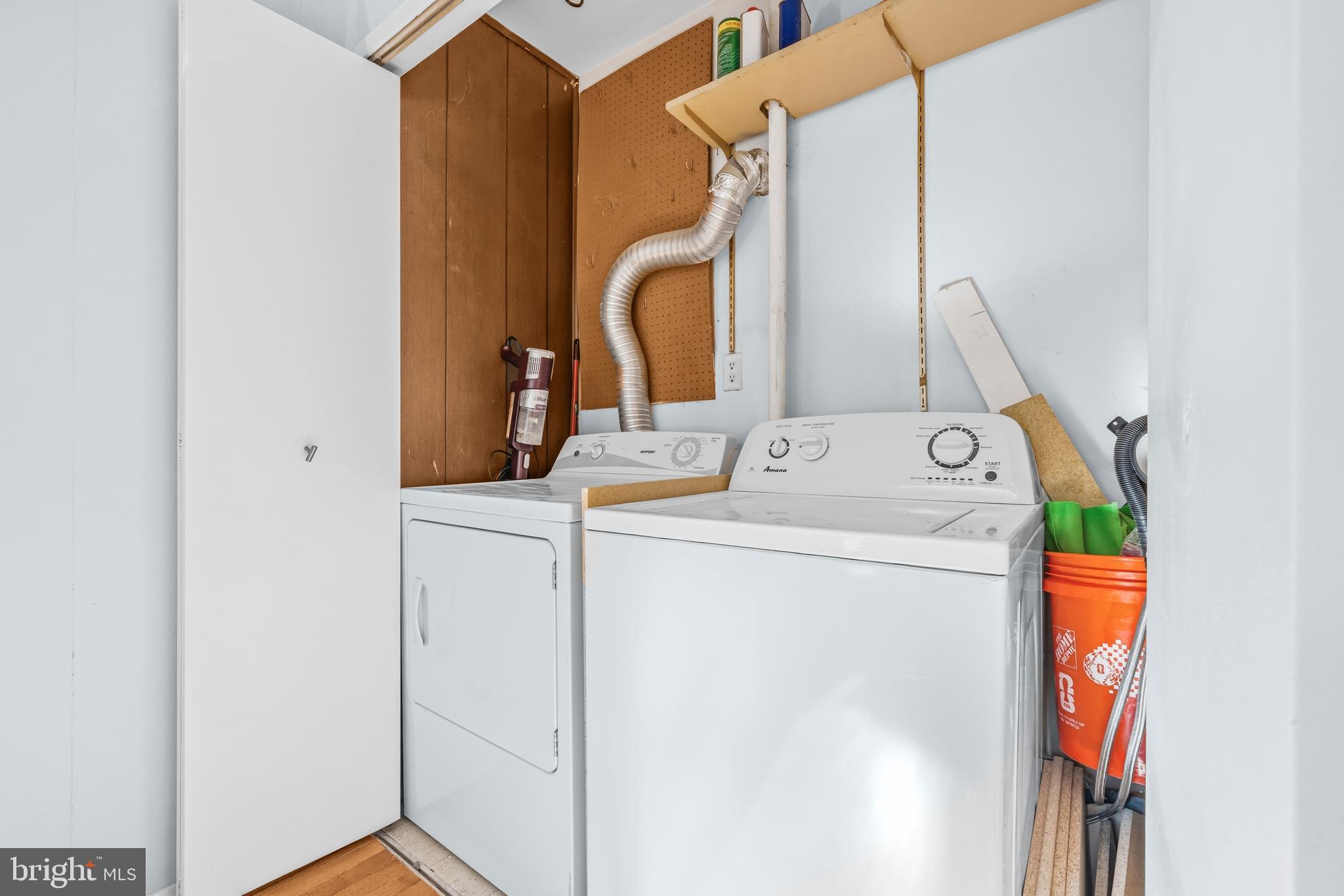 CHERRY GLEN CONDOS - Residential
