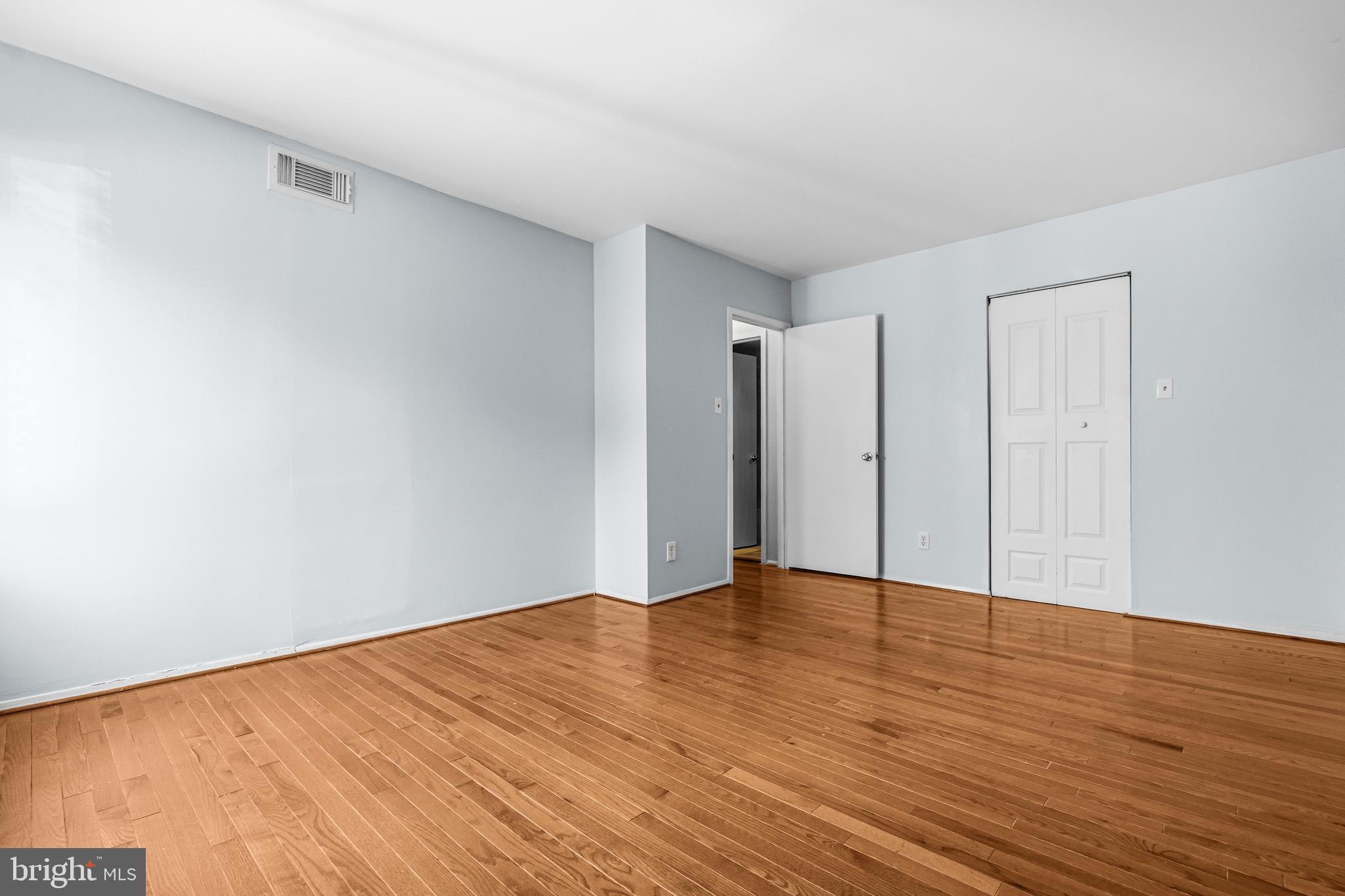CHERRY GLEN CONDOS - Residential