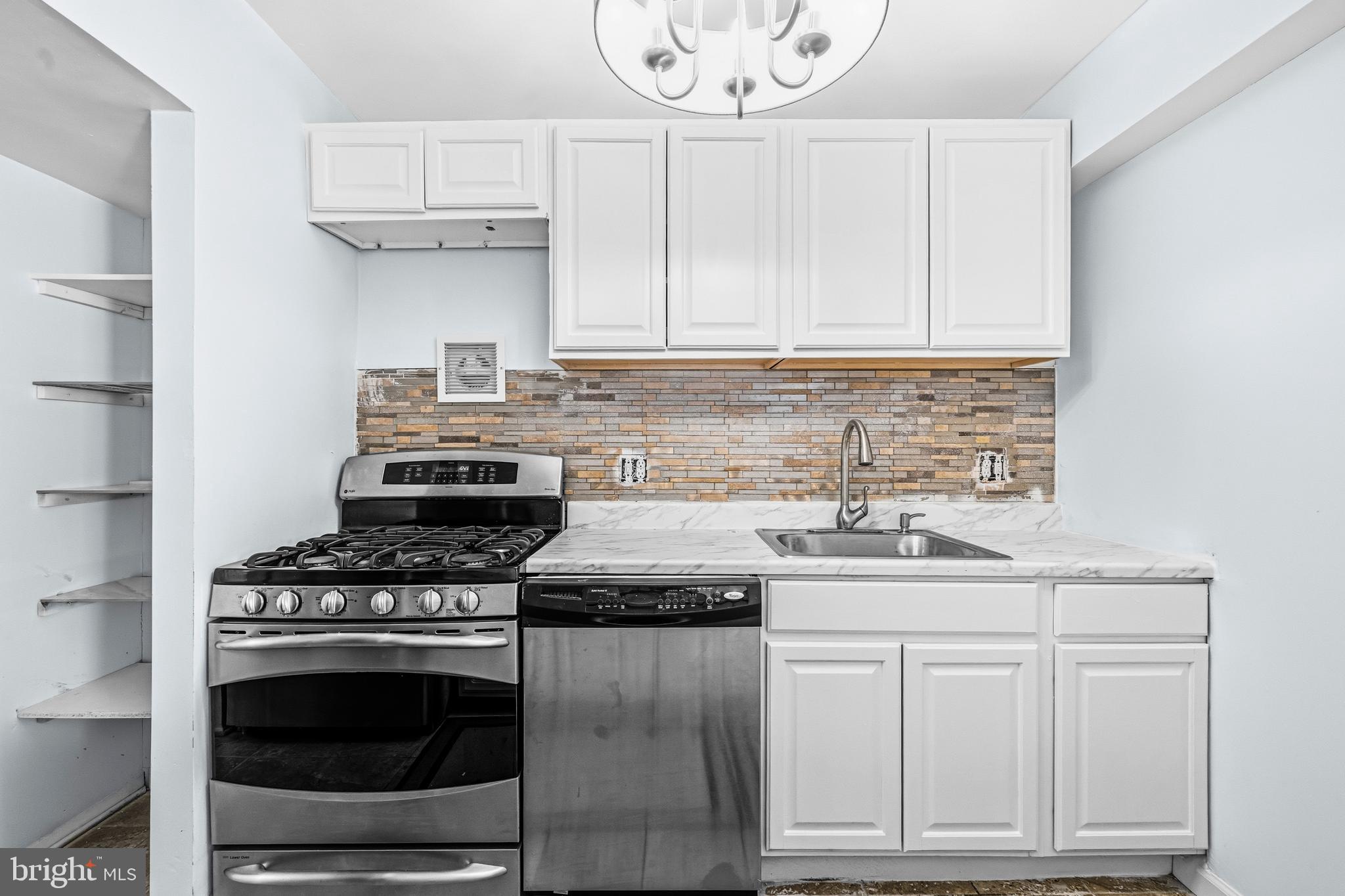 CHERRY GLEN CONDOS - Residential