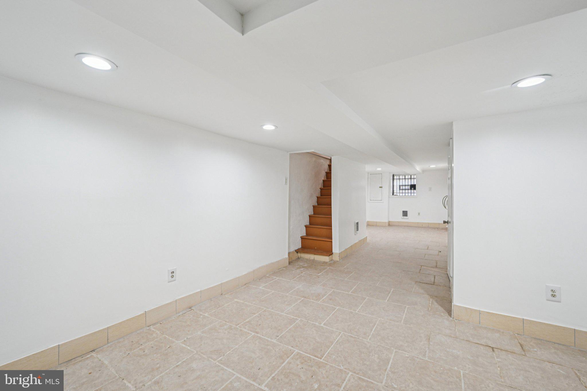 MILL CREEK - Residential