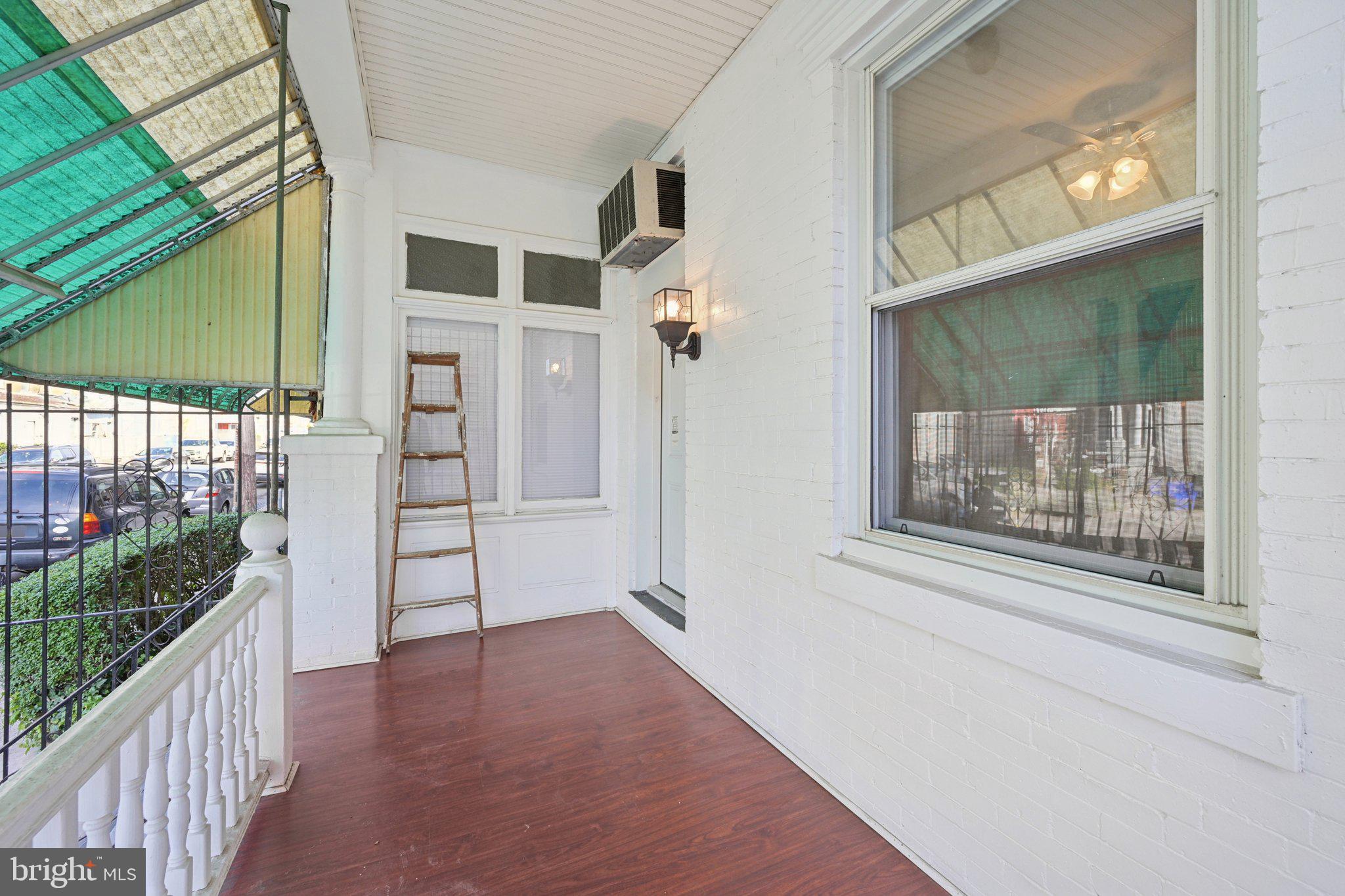 MILL CREEK - Residential
