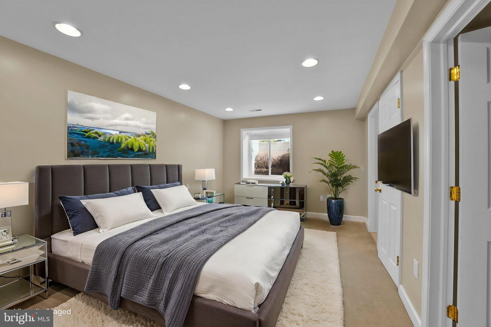 HILLTOP - Residential