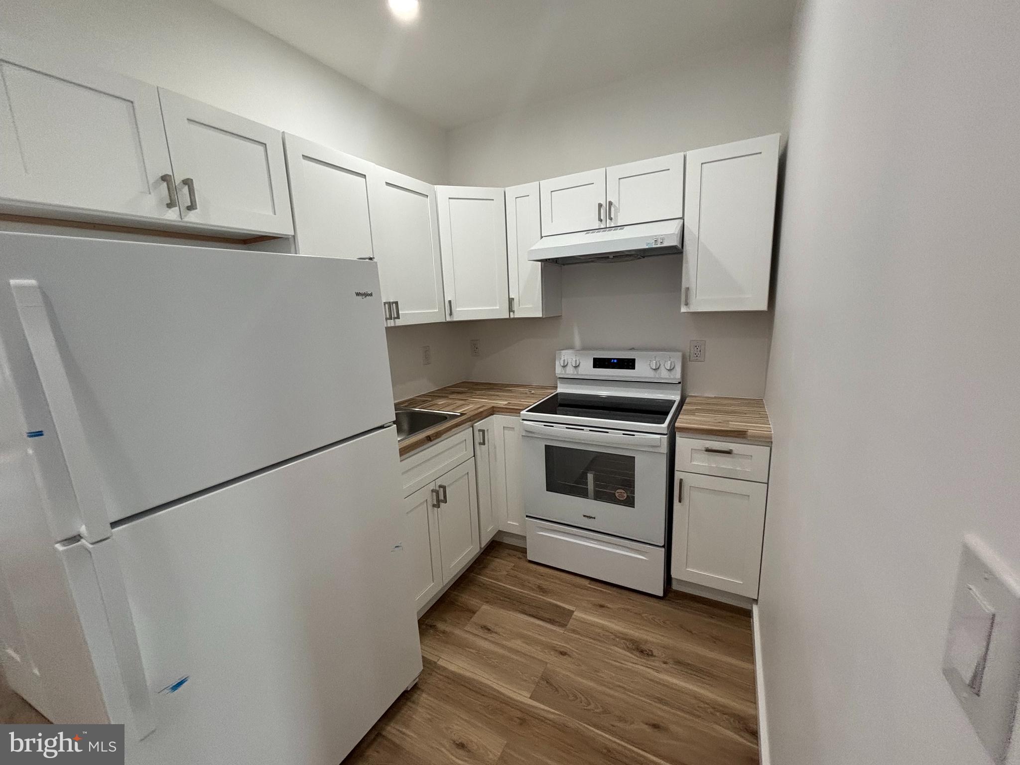 CARROLL PARK - Residential Lease