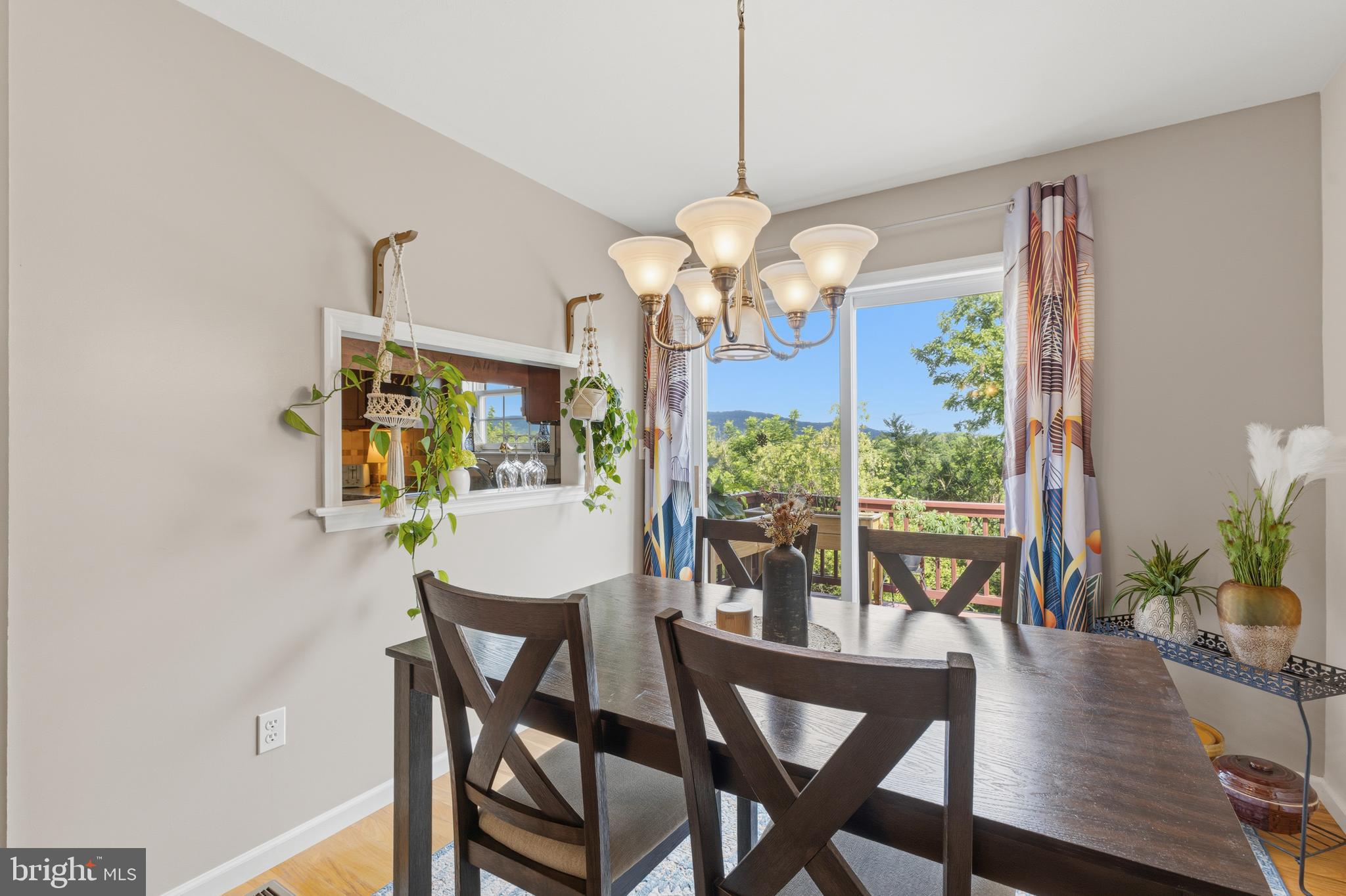 SPRING GARDENS - Residential