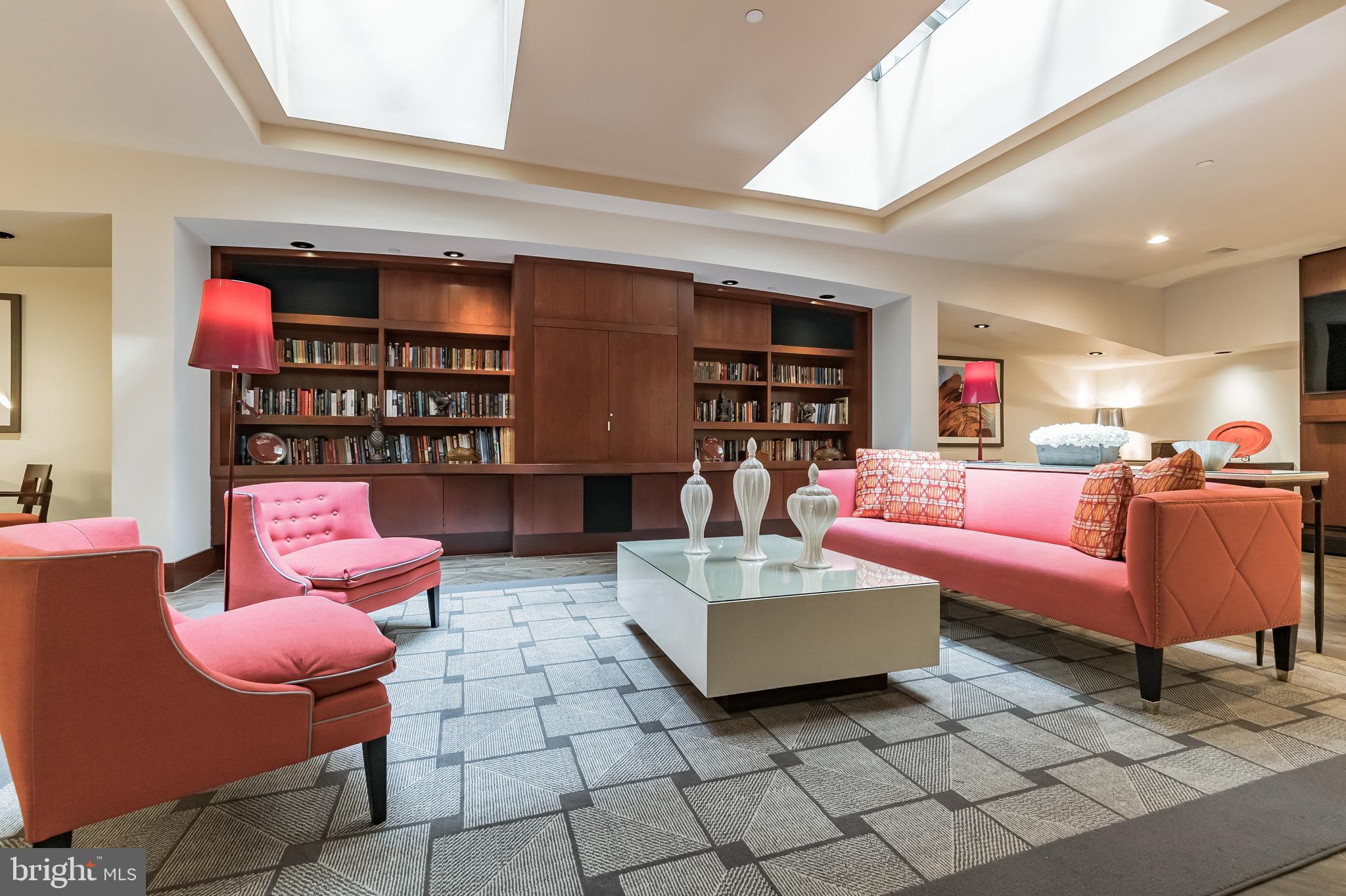LOGAN SQUARE - Residential Lease