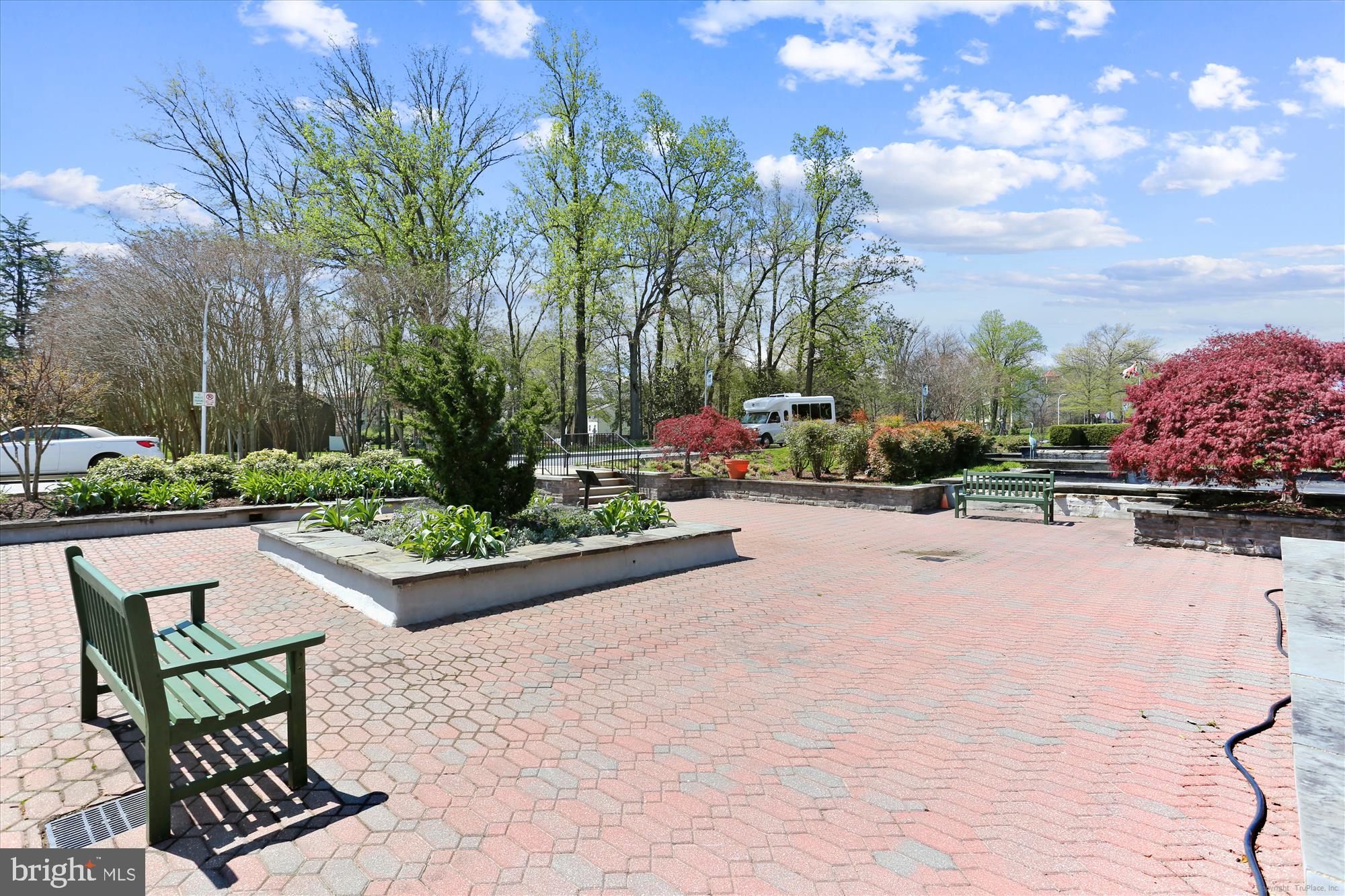 MONTGOMERY MUTUAL COOP - Residential
