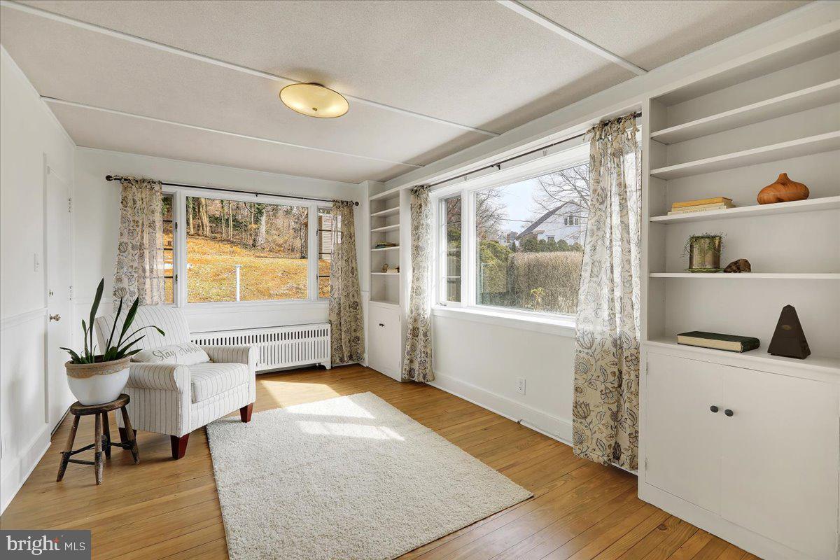 WYOMISSING HILLS - Residential