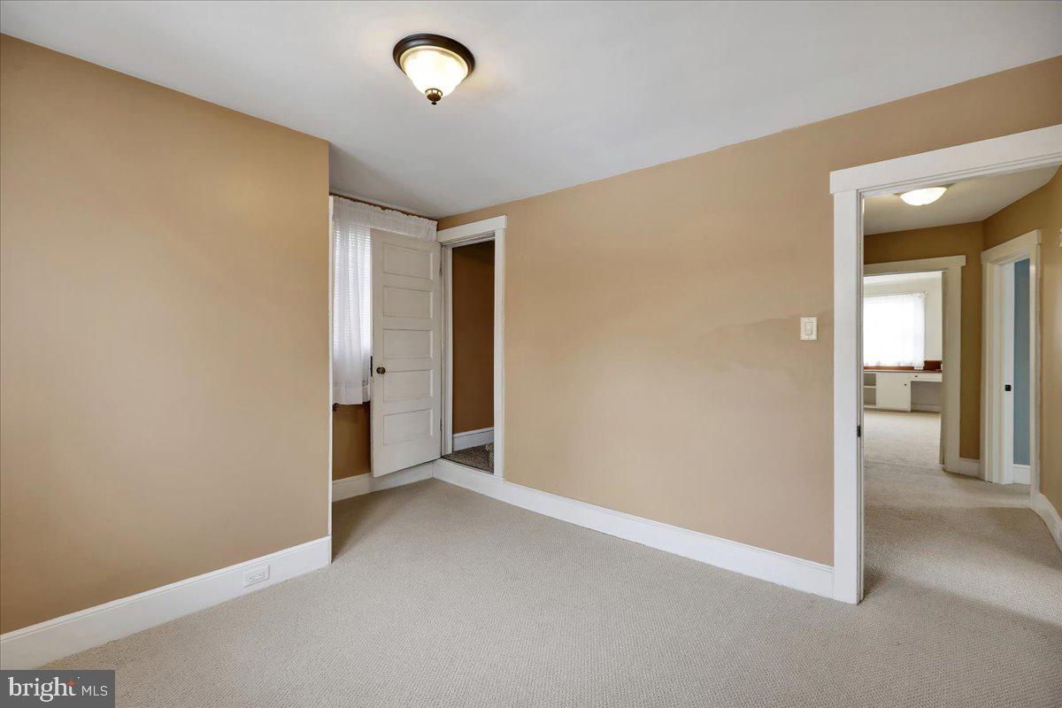 WYOMISSING HILLS - Residential