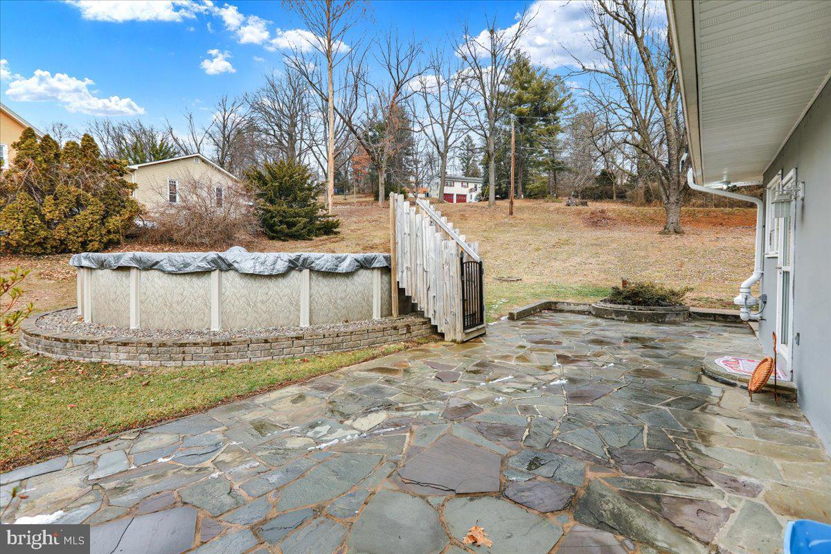 WYOMISSING HILLS - Residential