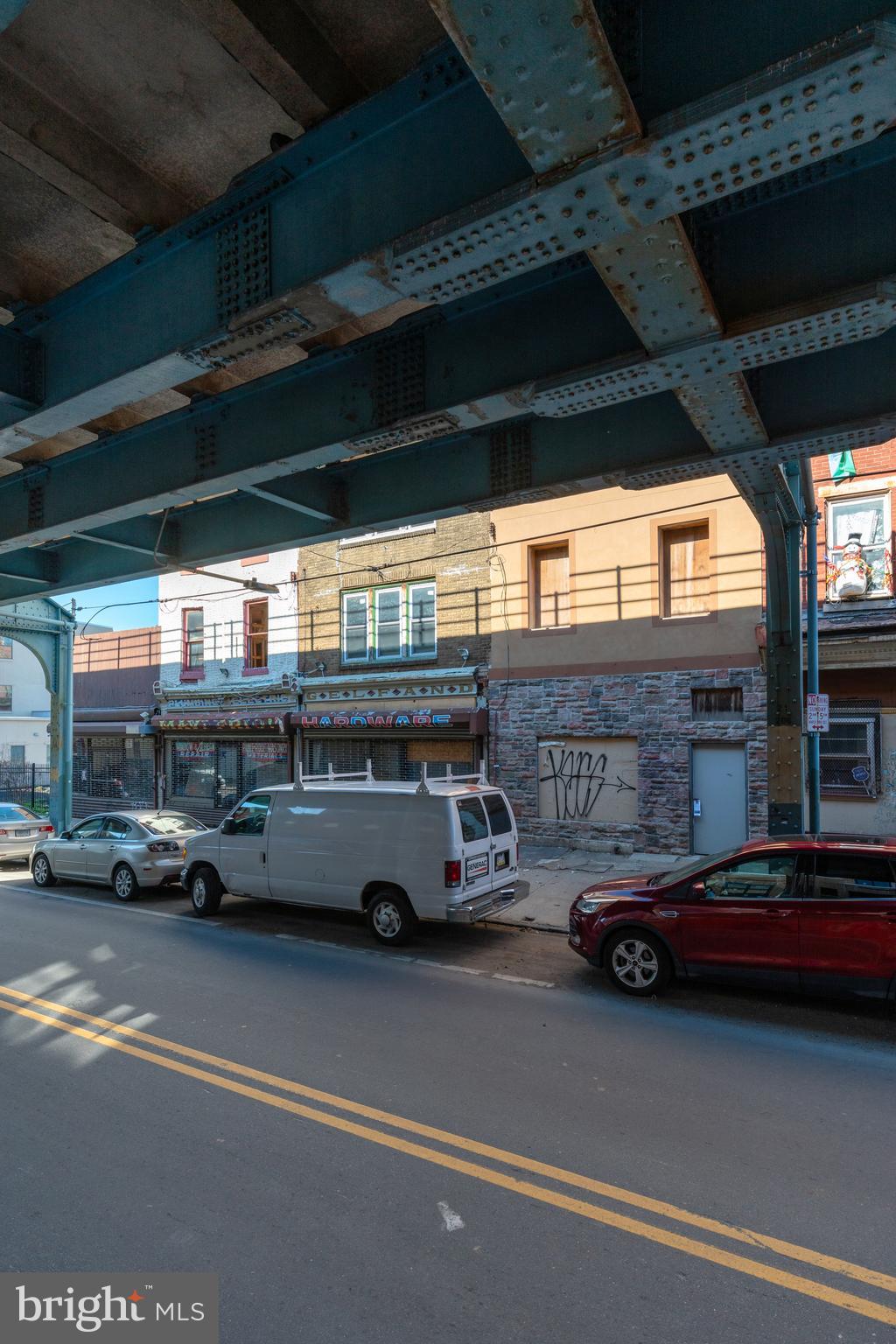 FISHTOWN - Commercial Sale
