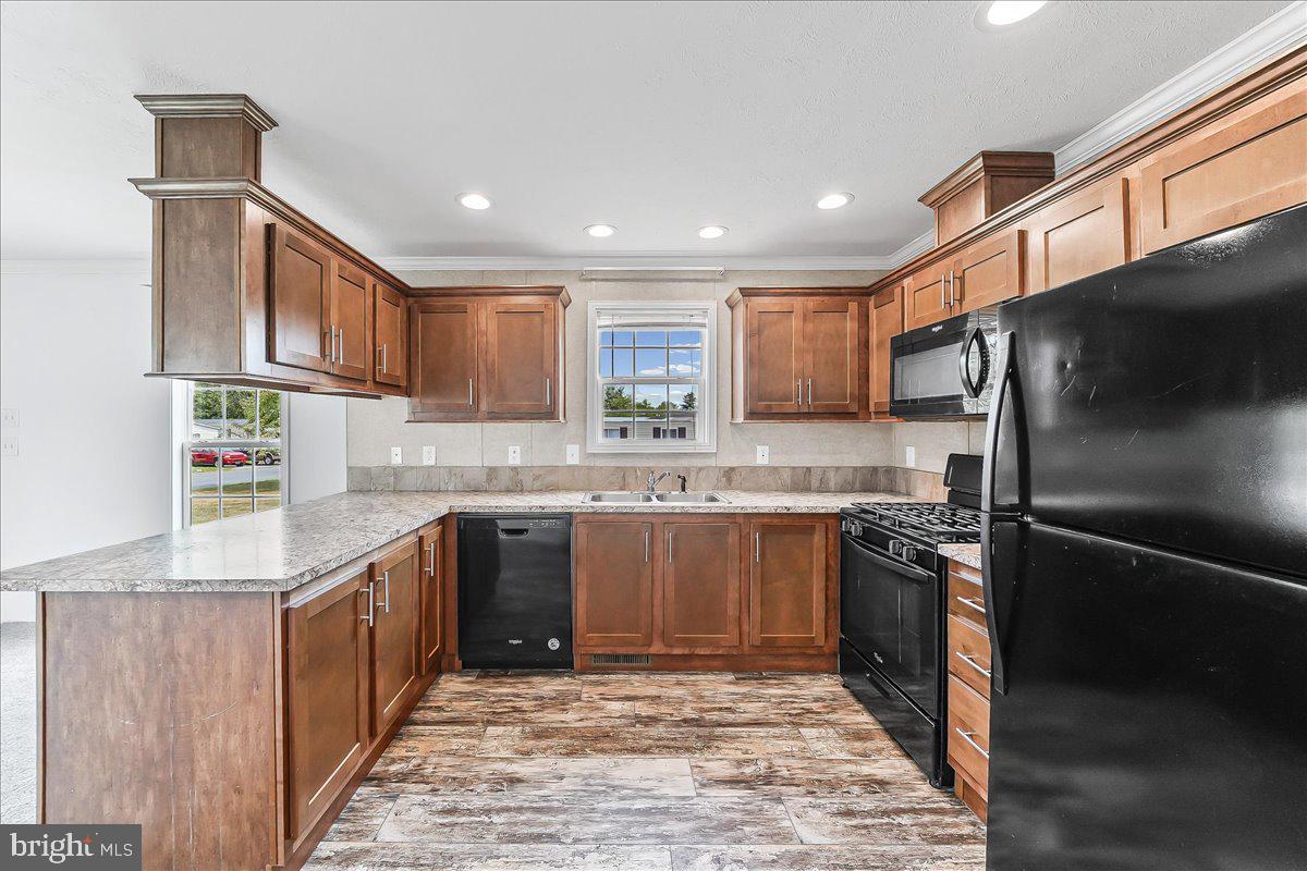 Welcome to Dover East Estates! This well-maintained 2019 Skyline home offers 3 bedrooms, 2 full bathrooms, and a spacious open-concept layout designed for comfortable everyday living. Situated on a desirable corner lot, the home features an impressive kitchen with abundant cabinetry, ample counter space, and a functional design that serves as the heart of the home. Recent updates include brand-new carpeting, giving the interior a fresh and inviting feel. With two dedicated parking spaces and a convenient location close to shopping, dining, and major routes, this move-in-ready home is an excellent opportunity for buyers seeking affordability without sacrificing style and comfort. 

****Buyer must obtain park approval, and park approval is required for any offer to be considered.****  

Schedule your tour today and see everything this beautiful home has to offer. 🏡✨