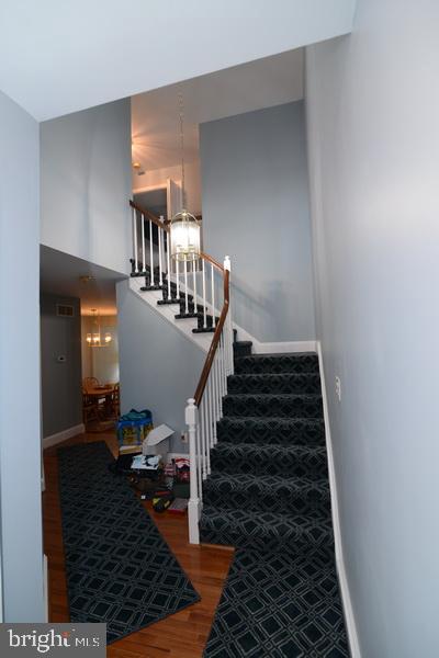 THE HAMPTONS - Residential Lease