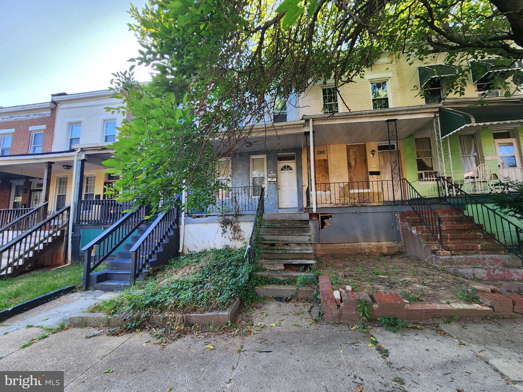 ONLINE AUCTION:  This auction takes place on the Ashland Auction Group Website Bidding Platform.  Bidding begins 7/15/2026 @ 10:00 AM. Bidding ends 7/17/2026 @ 11:30 AM. List Price is Suggested Opening Bid. Deposit: $5,000.

2 Story Townhouse located in the Westport area.
JUST MINUTES to Middle Branch Patapsco River.
Nearby development includes Ryan Homes at One Wesport.
Easy access to major traffic artery Baltimore Washington Parkway.
Property is vacant.