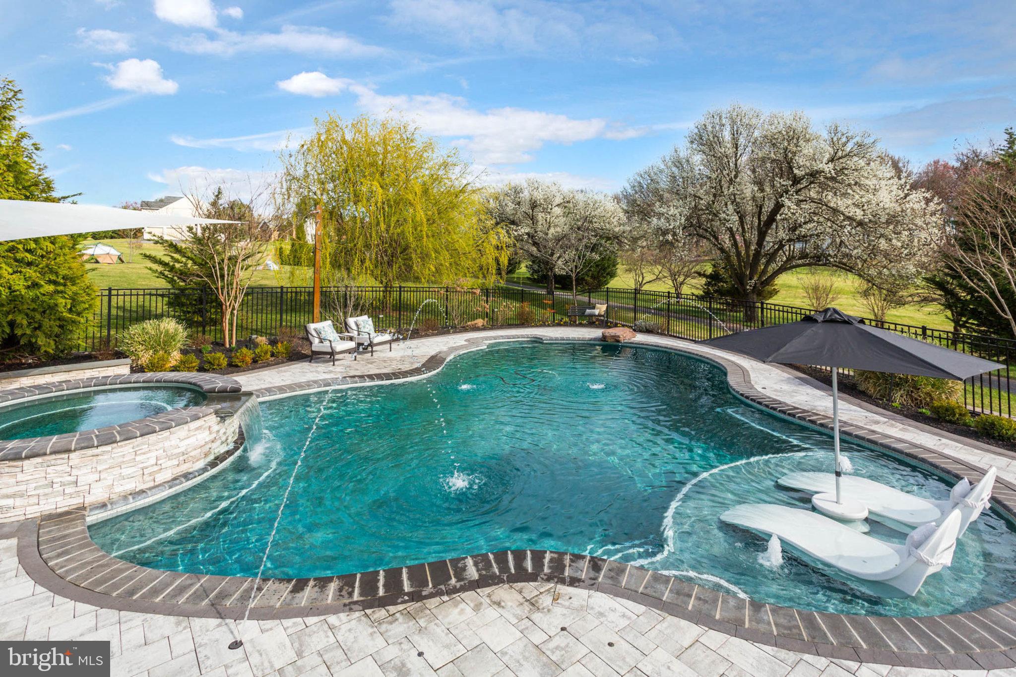 CASTLEBERRY - Residential