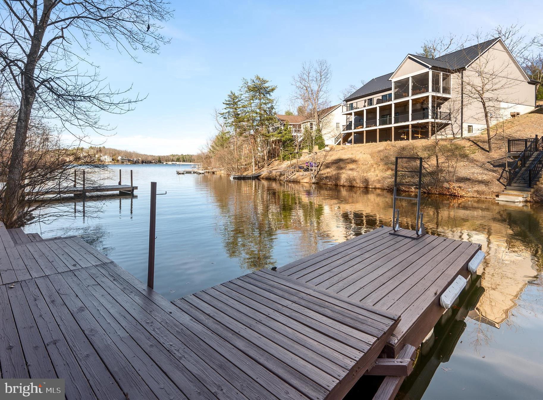 LAKE HOLIDAY ESTATES - Residential