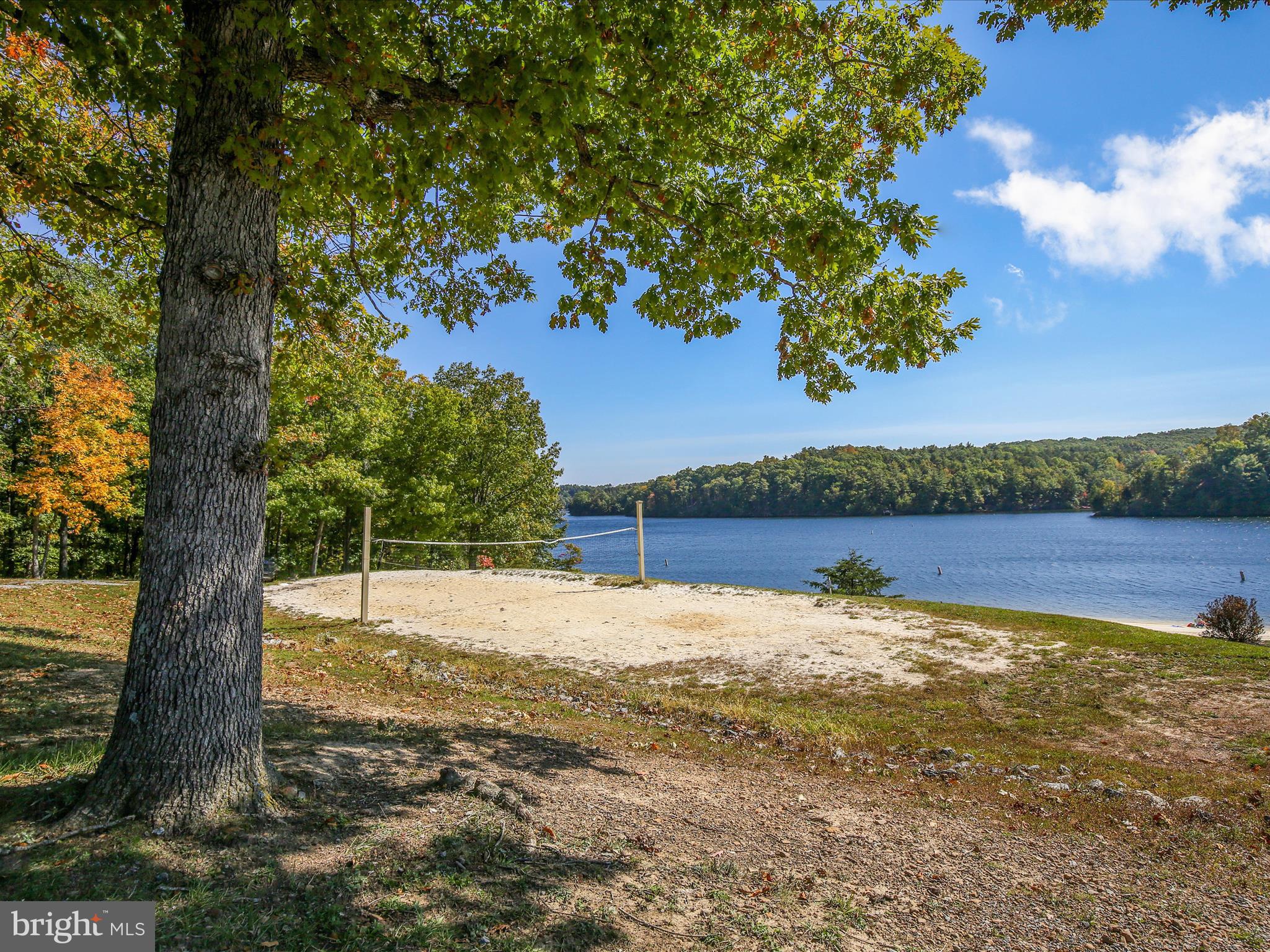 LAKE HOLIDAY ESTATES - Residential