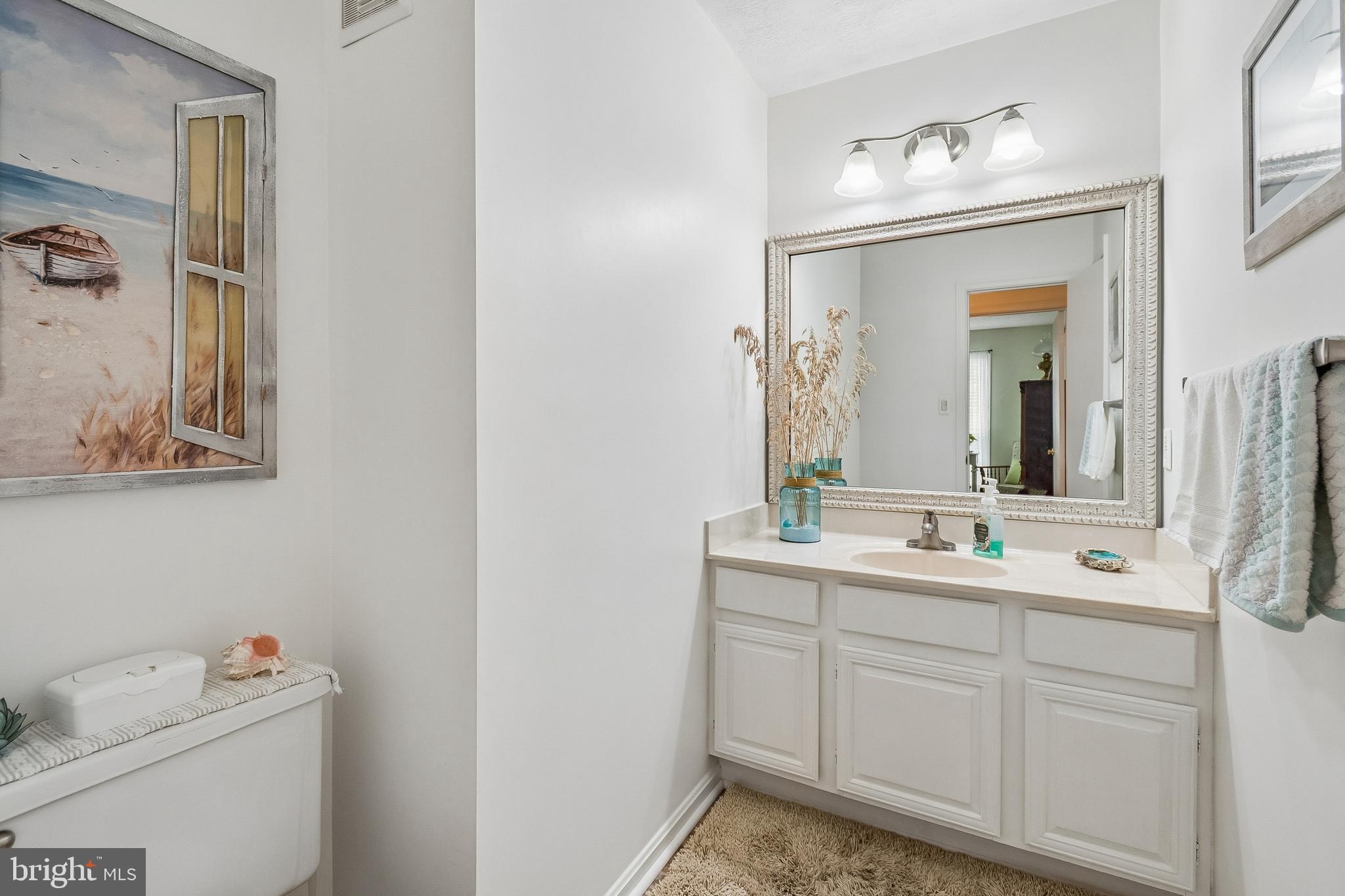 THE OAKTON - Residential