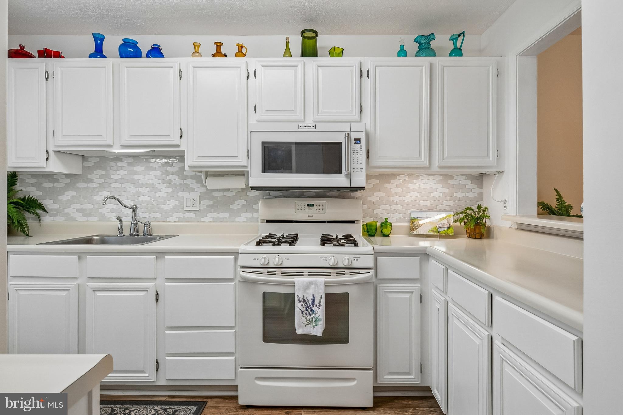 THE OAKTON - Residential