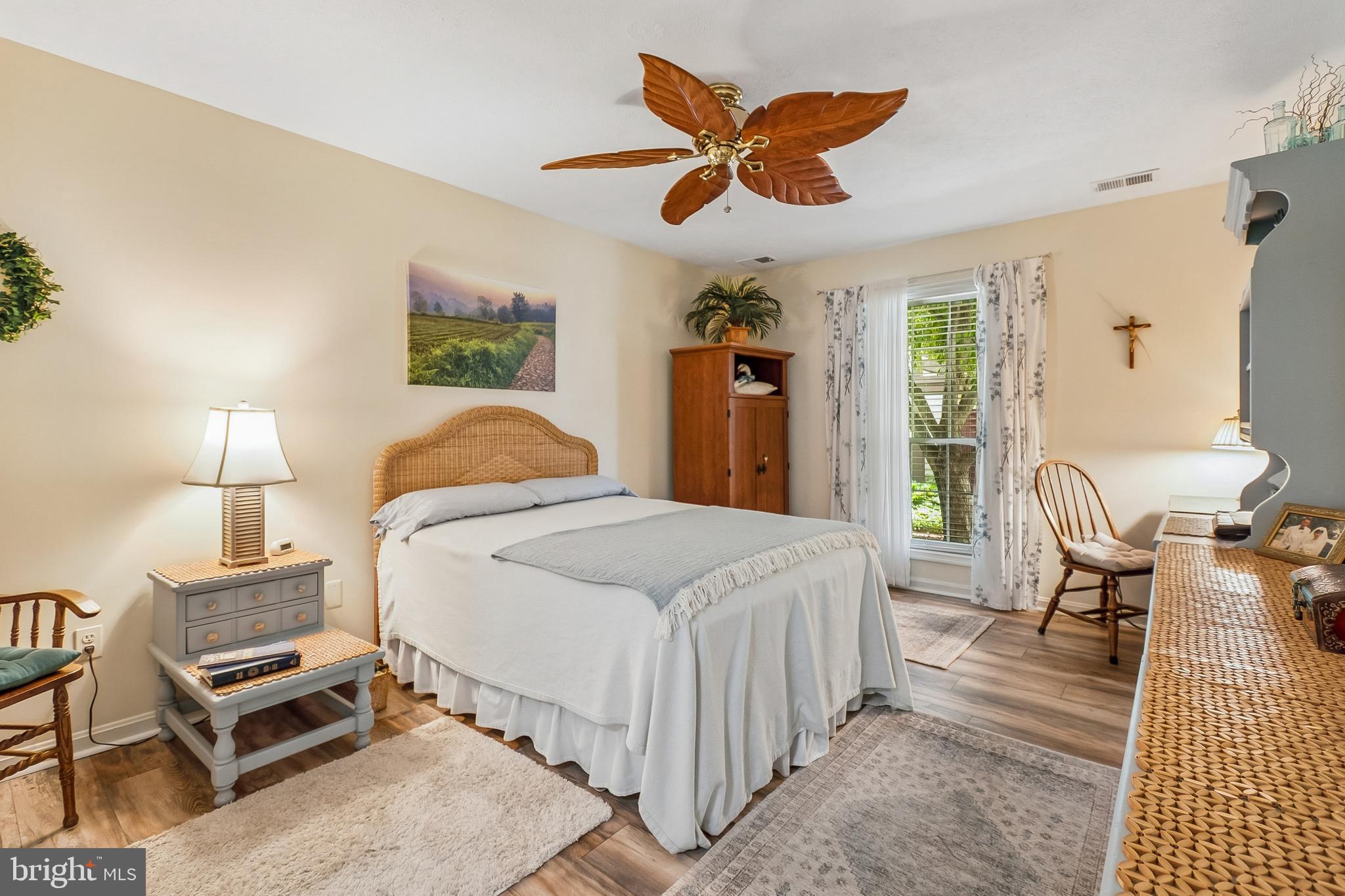 THE OAKTON - Residential