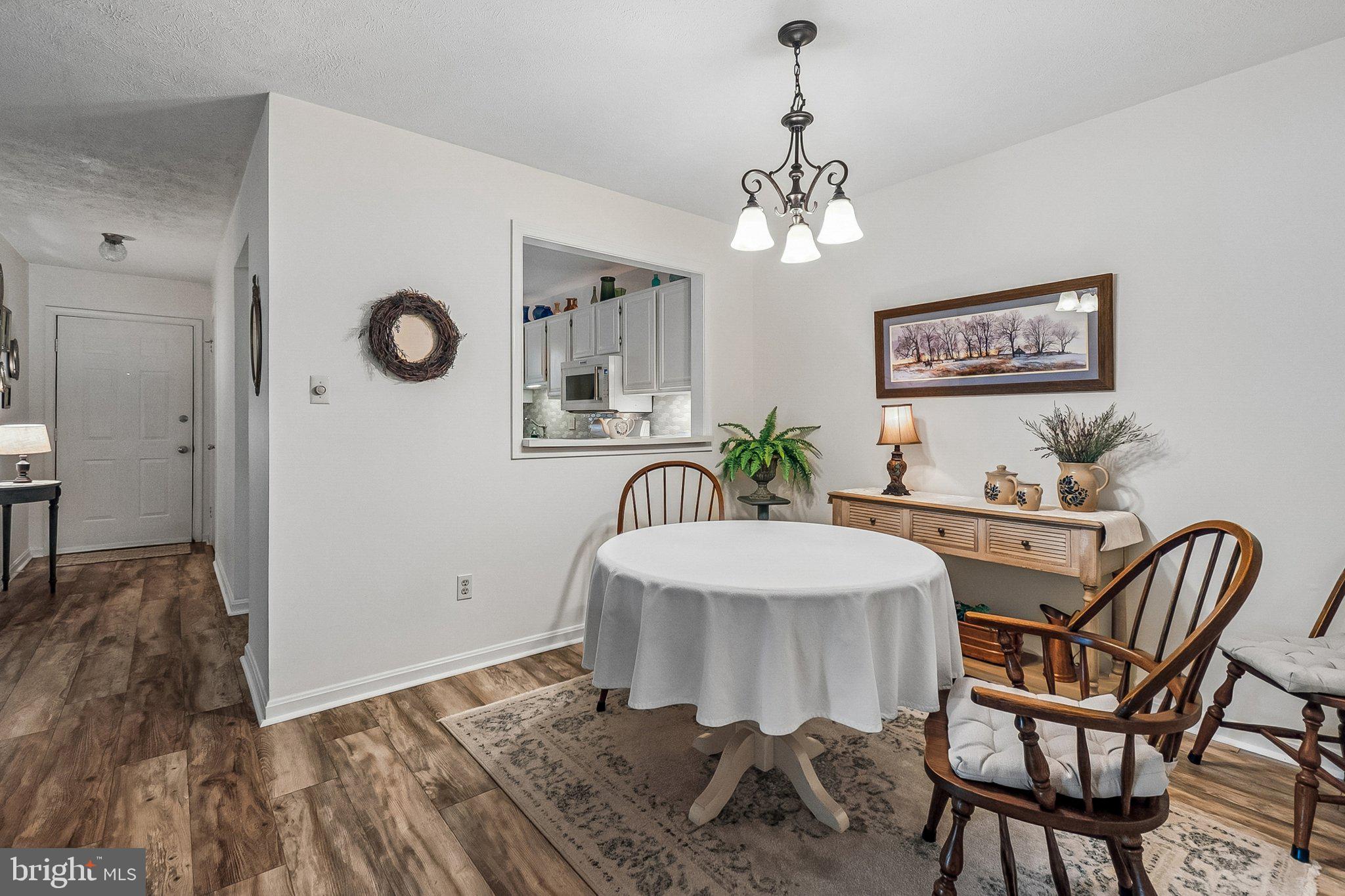 THE OAKTON - Residential